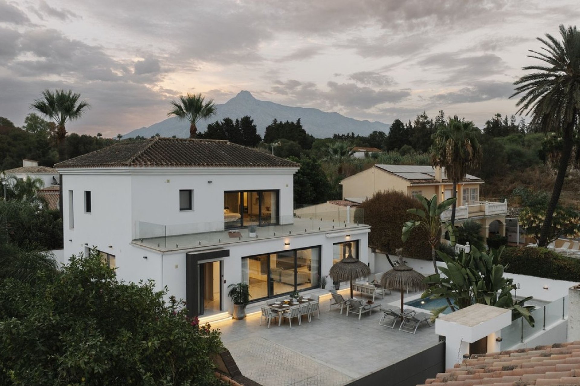 Rynek wtórny - Villa - Marbella - Nueva Andalucía