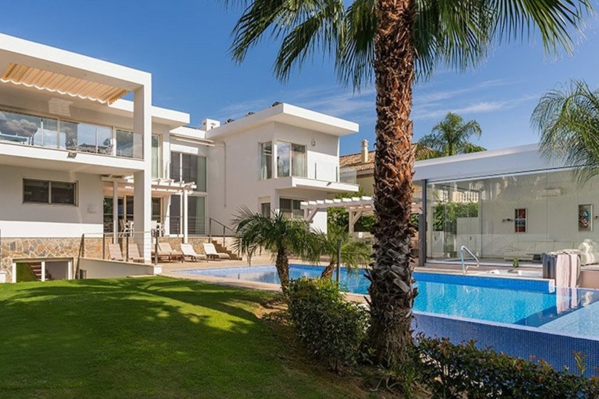 Rynek wtórny - Villa - Marbella - Nueva Andalucía