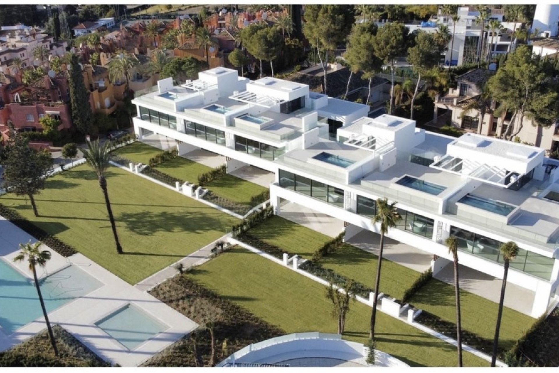 Rynek wtórny - Villa - Marbella - Nueva Andalucía