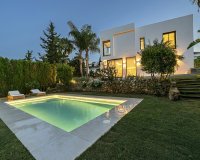 Rynek wtórny - Villa - Marbella - Nueva Andalucía