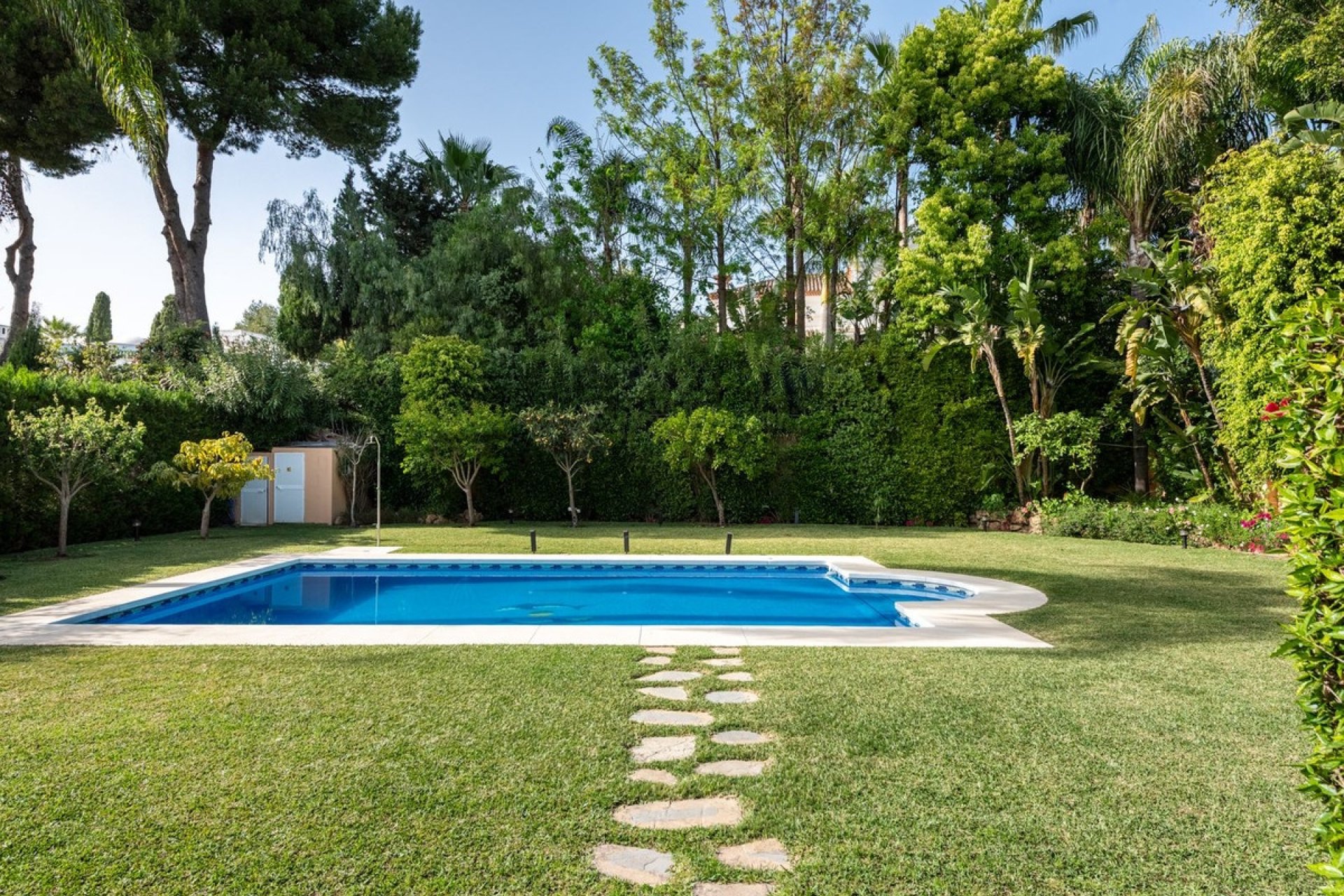 Rynek wtórny - Villa - Marbella - Nueva Andalucía