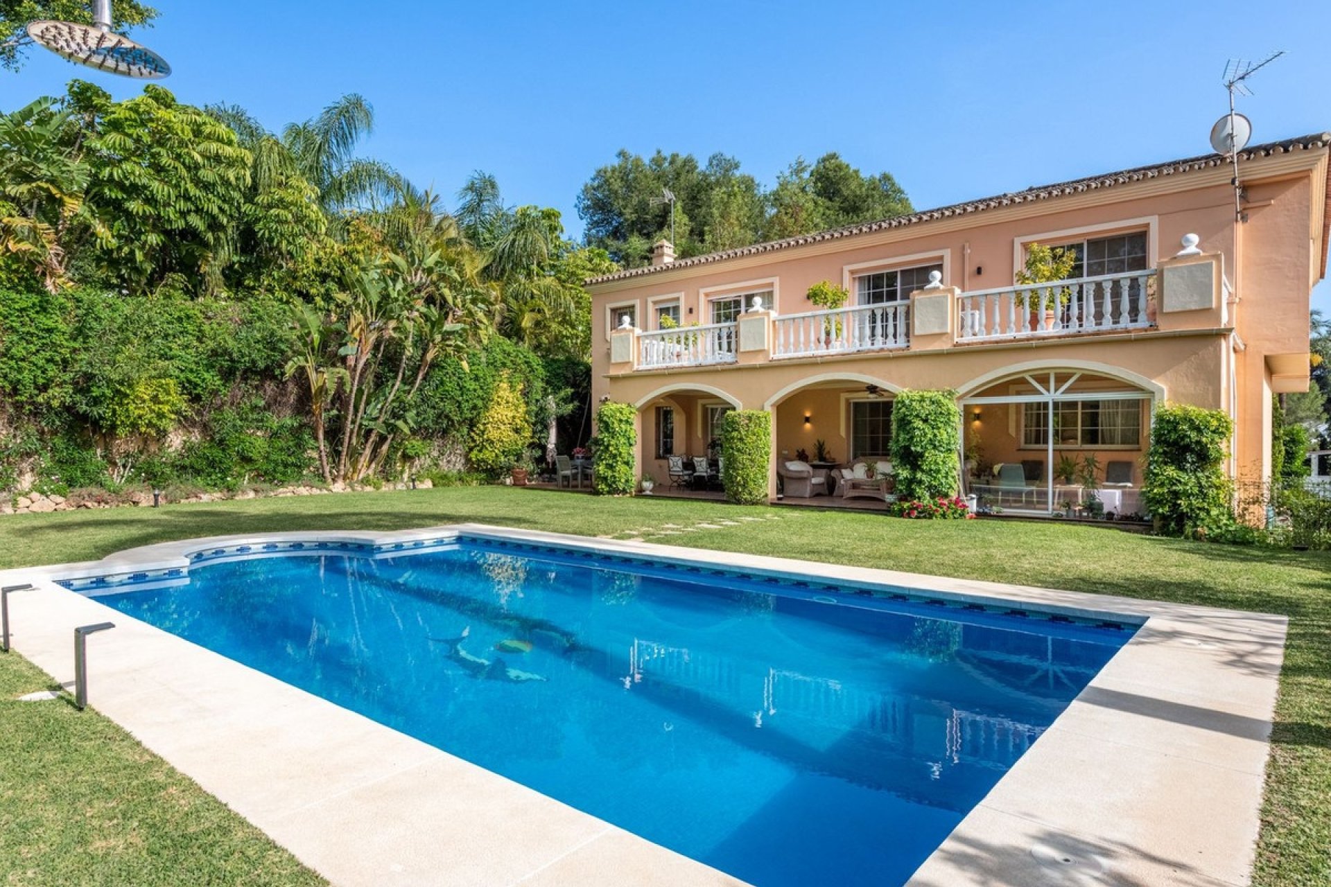 Rynek wtórny - Villa - Marbella - Nueva Andalucía