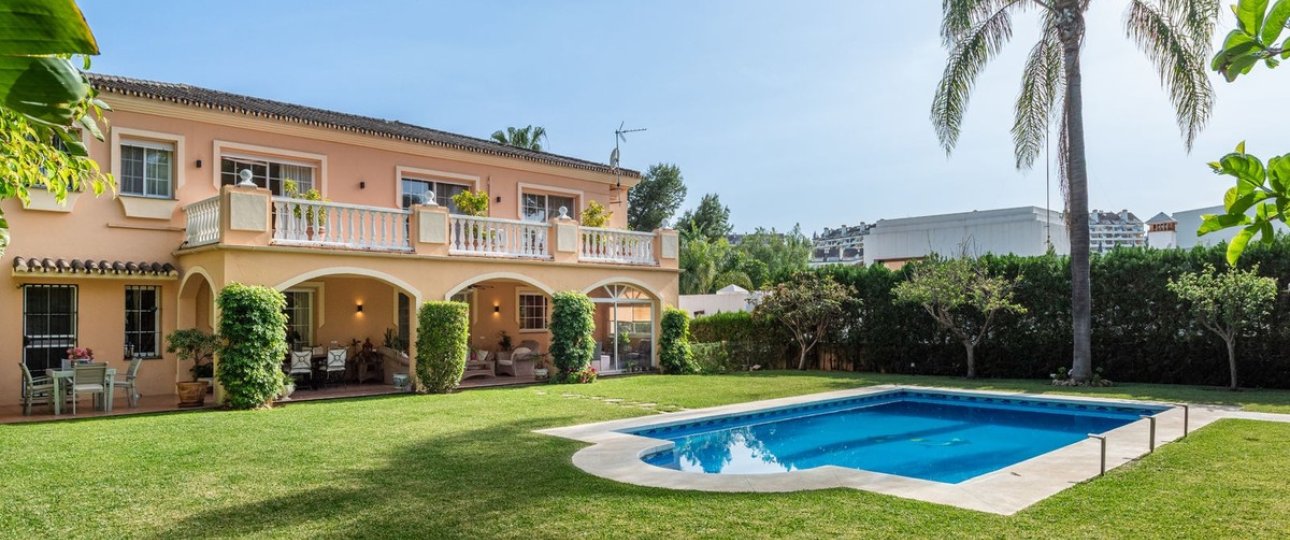 Rynek wtórny - Villa - Marbella - Nueva Andalucía