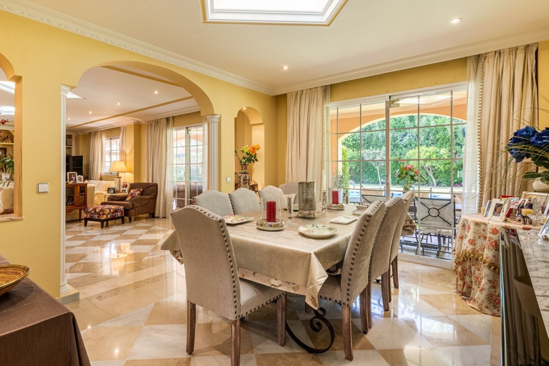 Rynek wtórny - Villa - Marbella - Nueva Andalucía