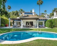 Rynek wtórny - Villa - Marbella - Nueva Andalucía