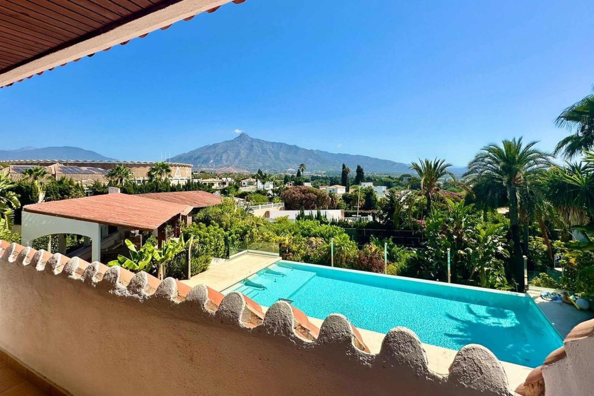 Rynek wtórny - Villa - Marbella - Nueva Andalucía