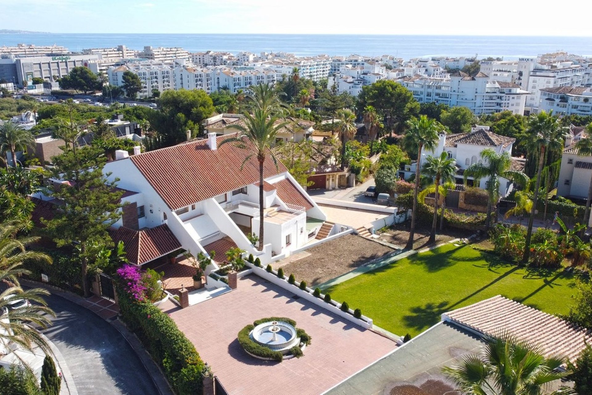Rynek wtórny - Villa - Marbella - Nueva Andalucía