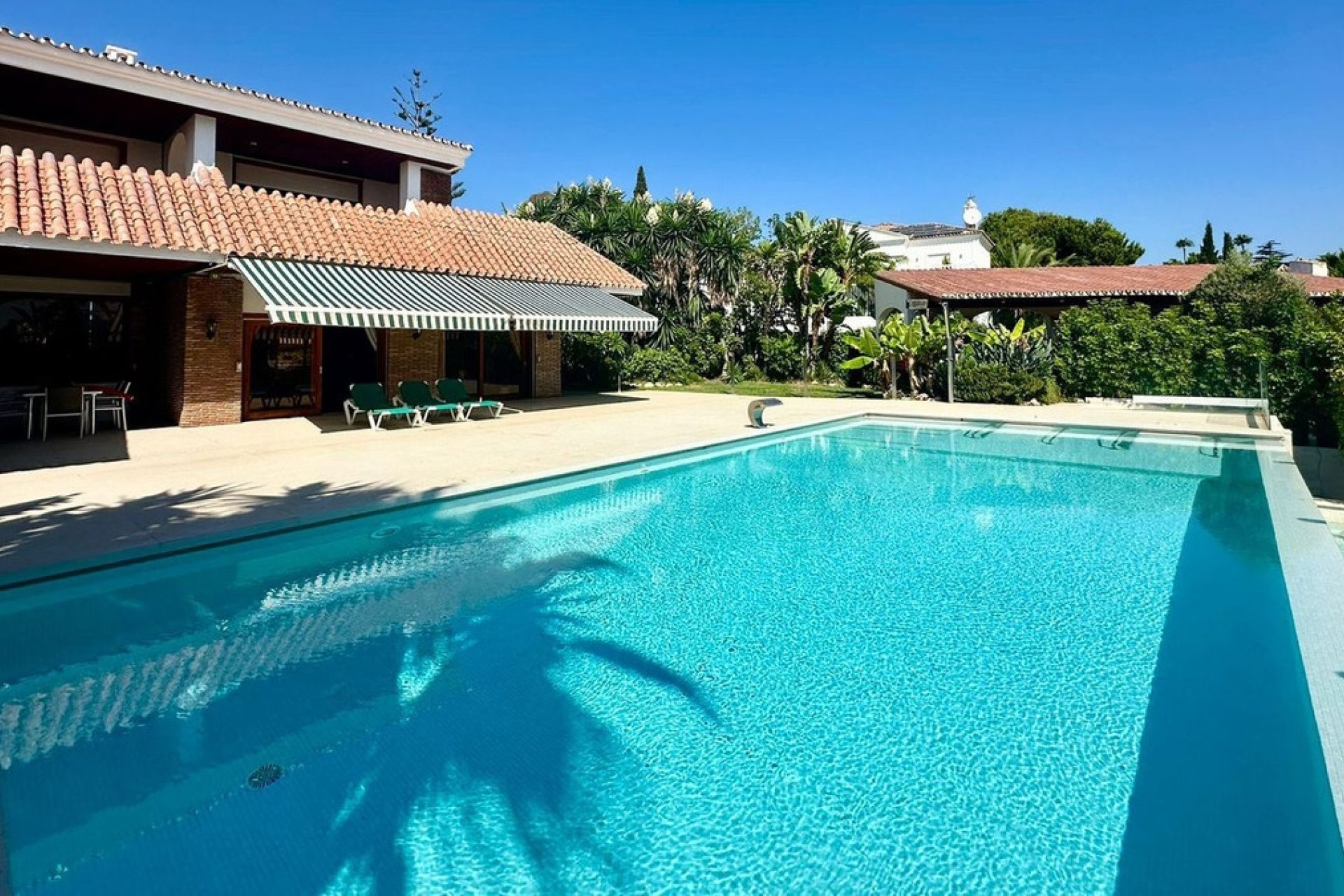 Rynek wtórny - Villa - Marbella - Nueva Andalucía