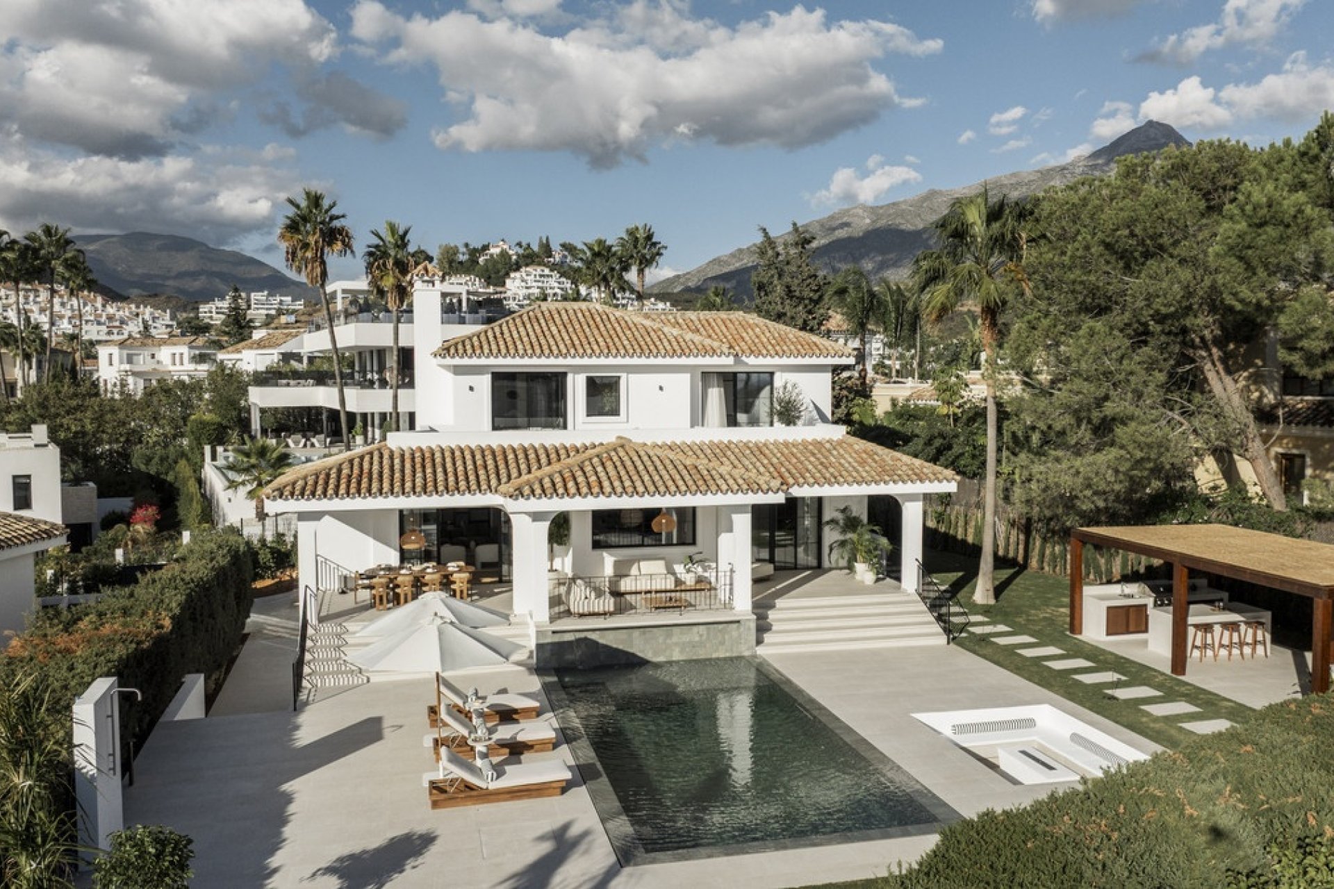 Rynek wtórny - Villa - Marbella - Nueva Andalucía