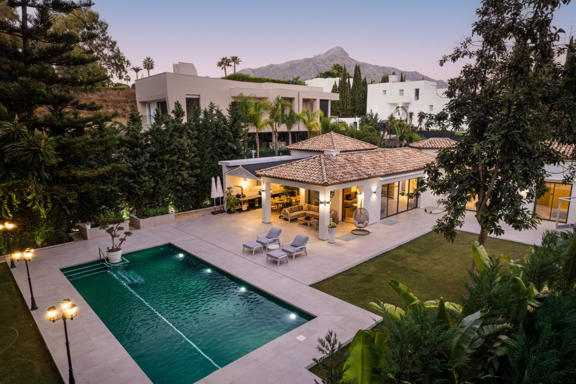 Rynek wtórny - Villa - Marbella - Nueva Andalucía