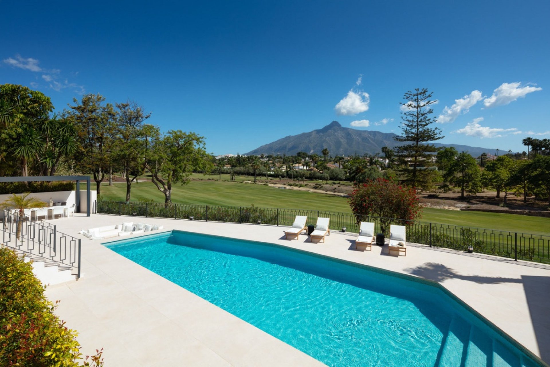 Rynek wtórny - Villa - Marbella - Nueva Andalucía