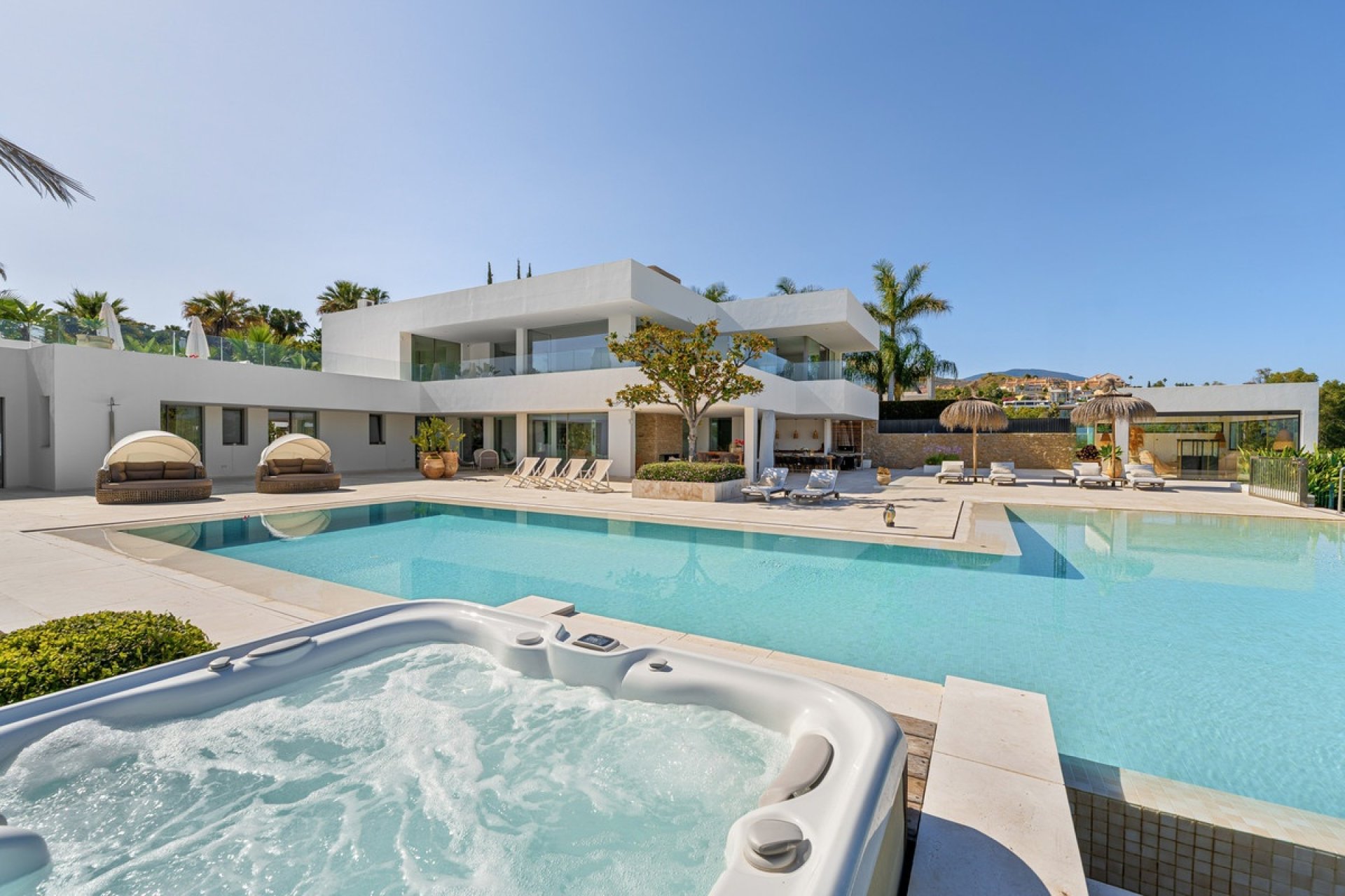 Rynek wtórny - Villa - Marbella - Nueva Andalucía