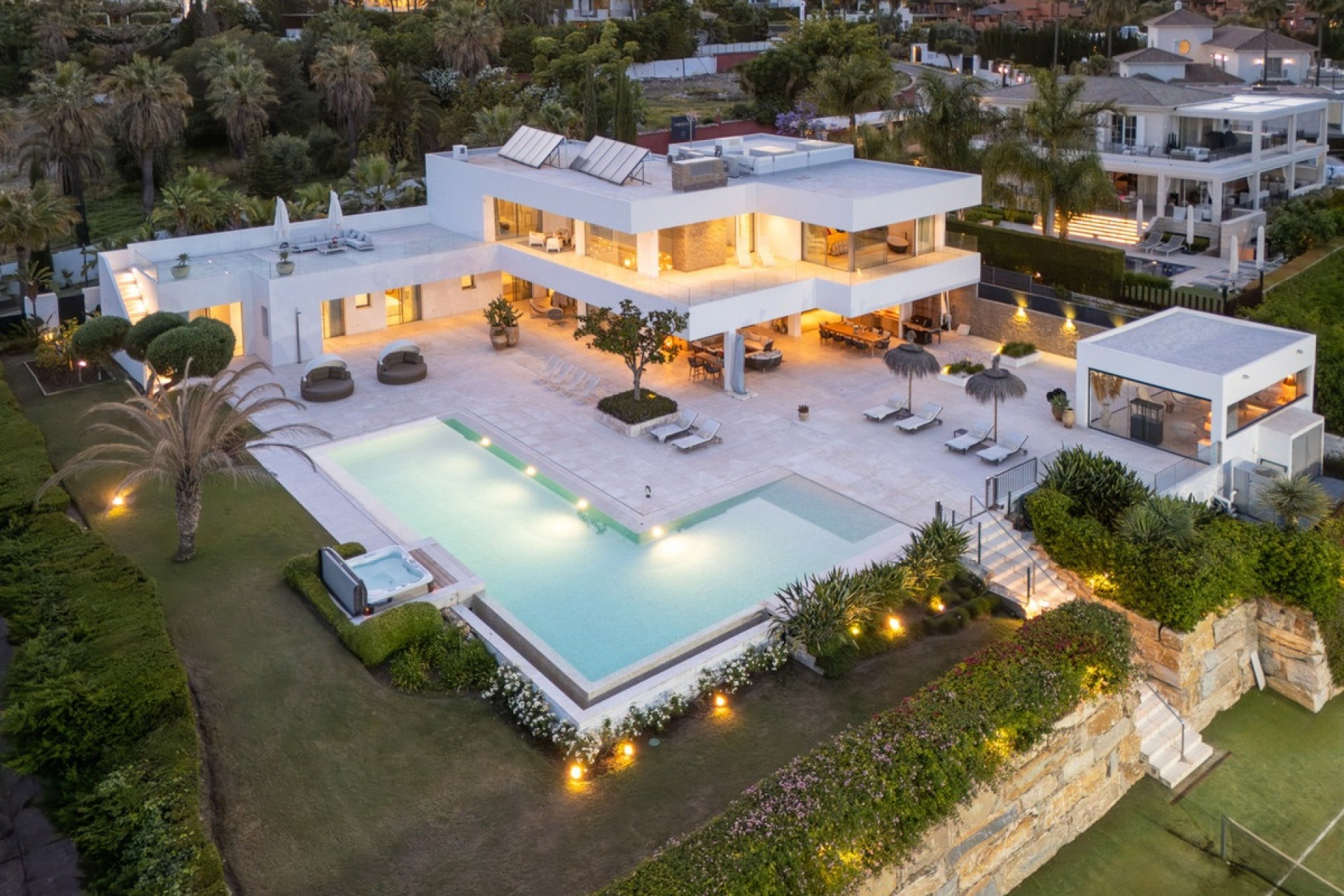 Rynek wtórny - Villa - Marbella - Nueva Andalucía