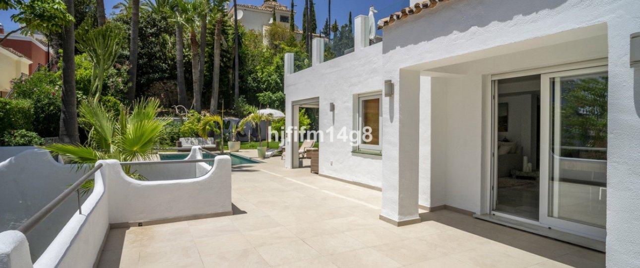 Rynek wtórny - Villa - Marbella - Nueva Andalucía