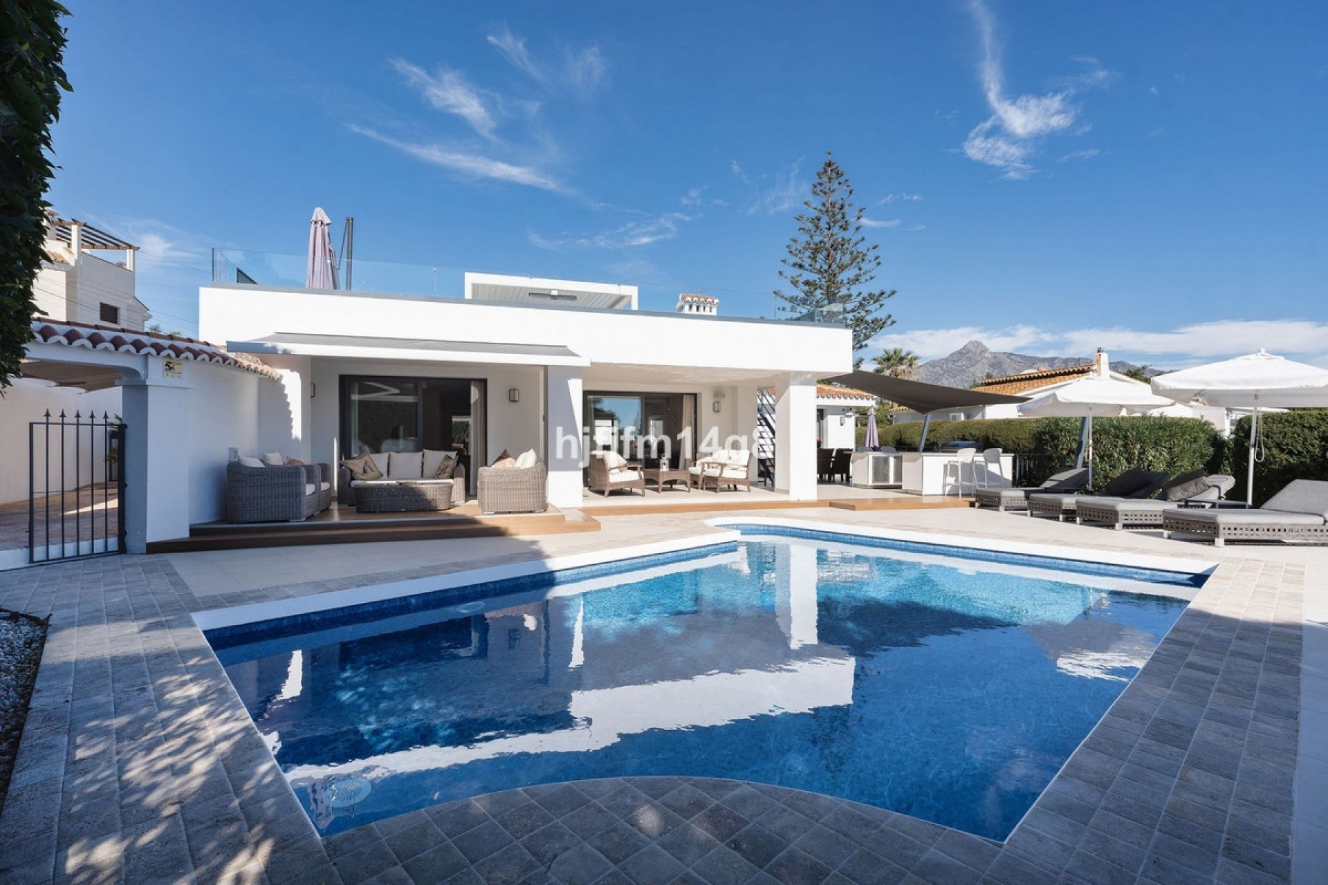 Rynek wtórny - Villa - Marbella - Nueva Andalucía