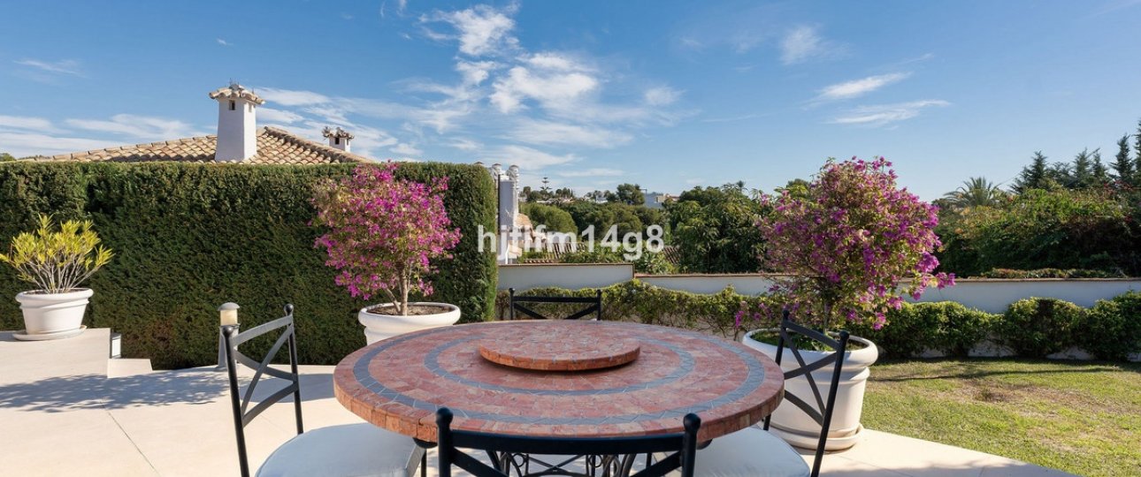 Rynek wtórny - Villa - Marbella - Nueva Andalucía