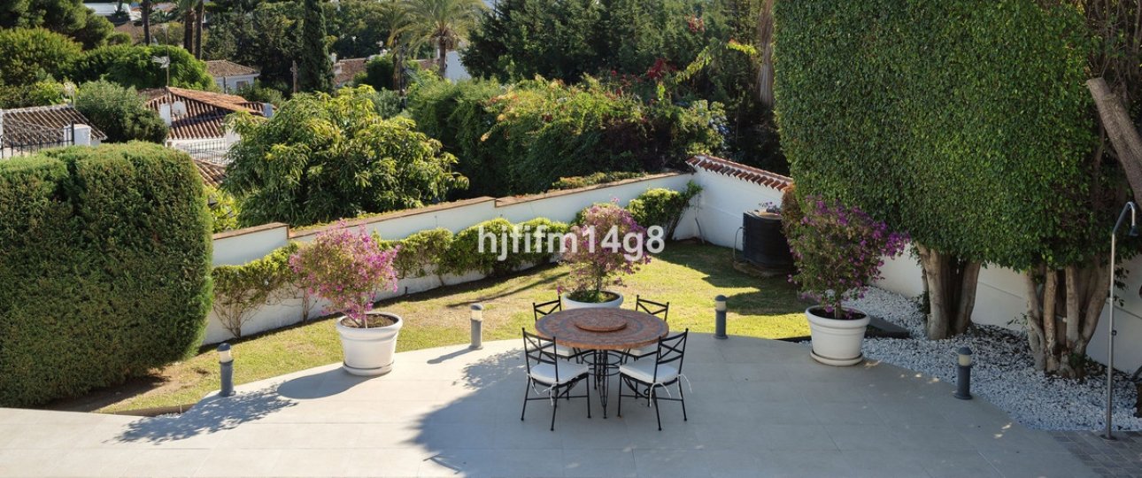 Rynek wtórny - Villa - Marbella - Nueva Andalucía