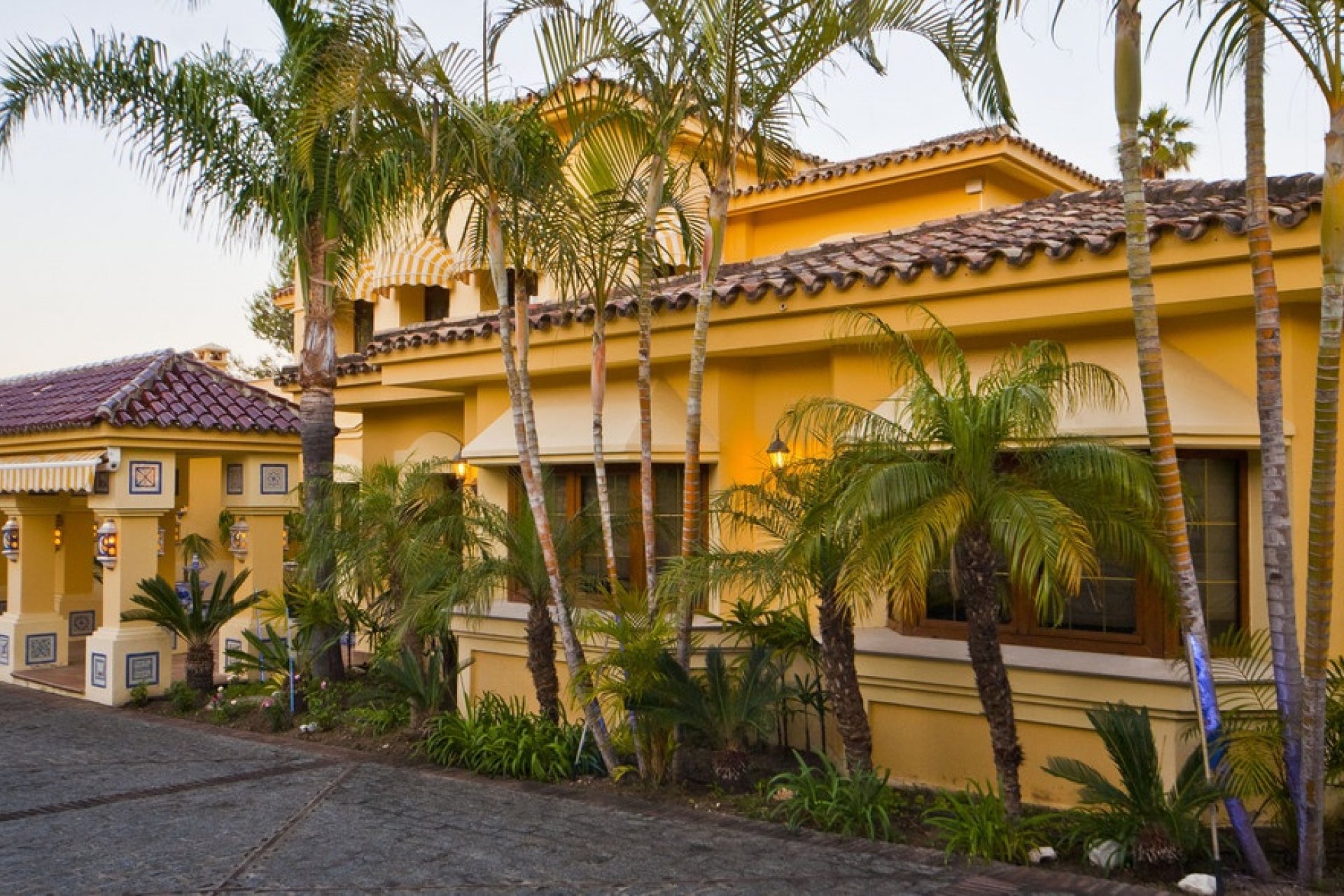 Rynek wtórny - Villa - Marbella - Nueva Andalucía