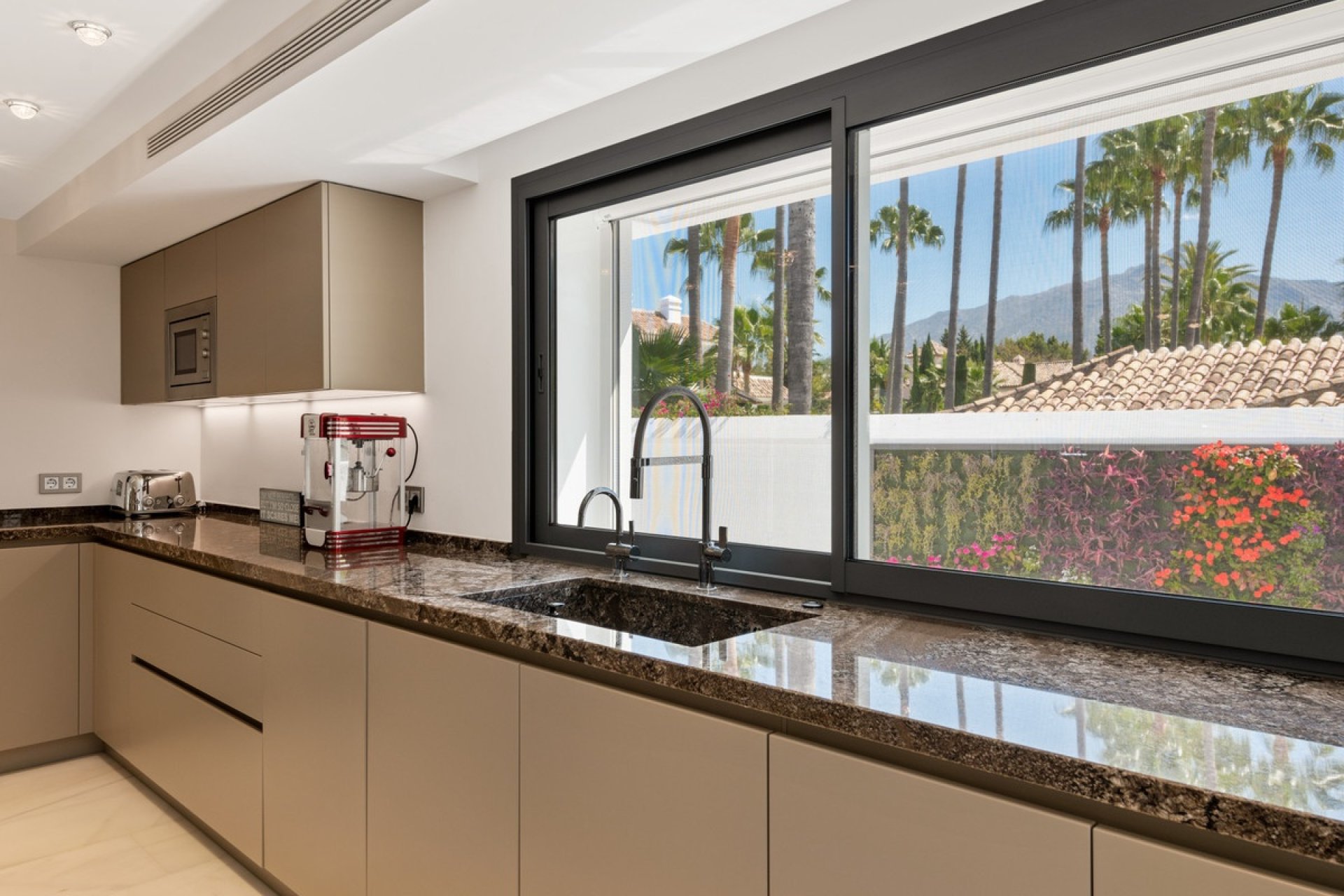 Rynek wtórny - Villa - Marbella - Nueva Andalucía
