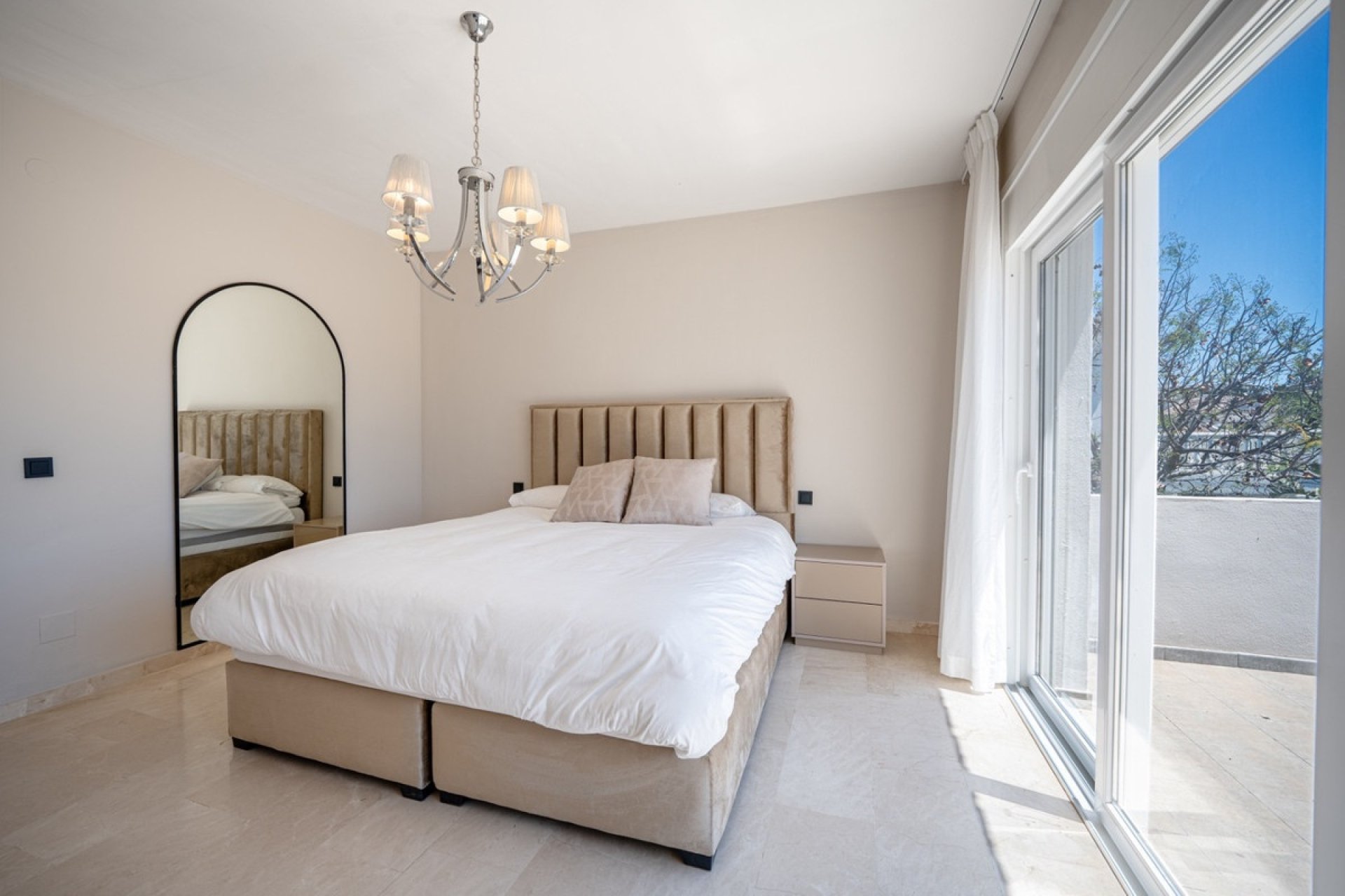 Rynek wtórny - Villa - Marbella - Nueva Andalucía