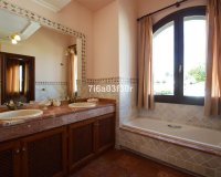 Rynek wtórny - Villa - Marbella - Nueva Andalucía