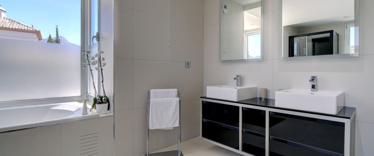 Rynek wtórny - Villa - Marbella - Nueva Andalucía