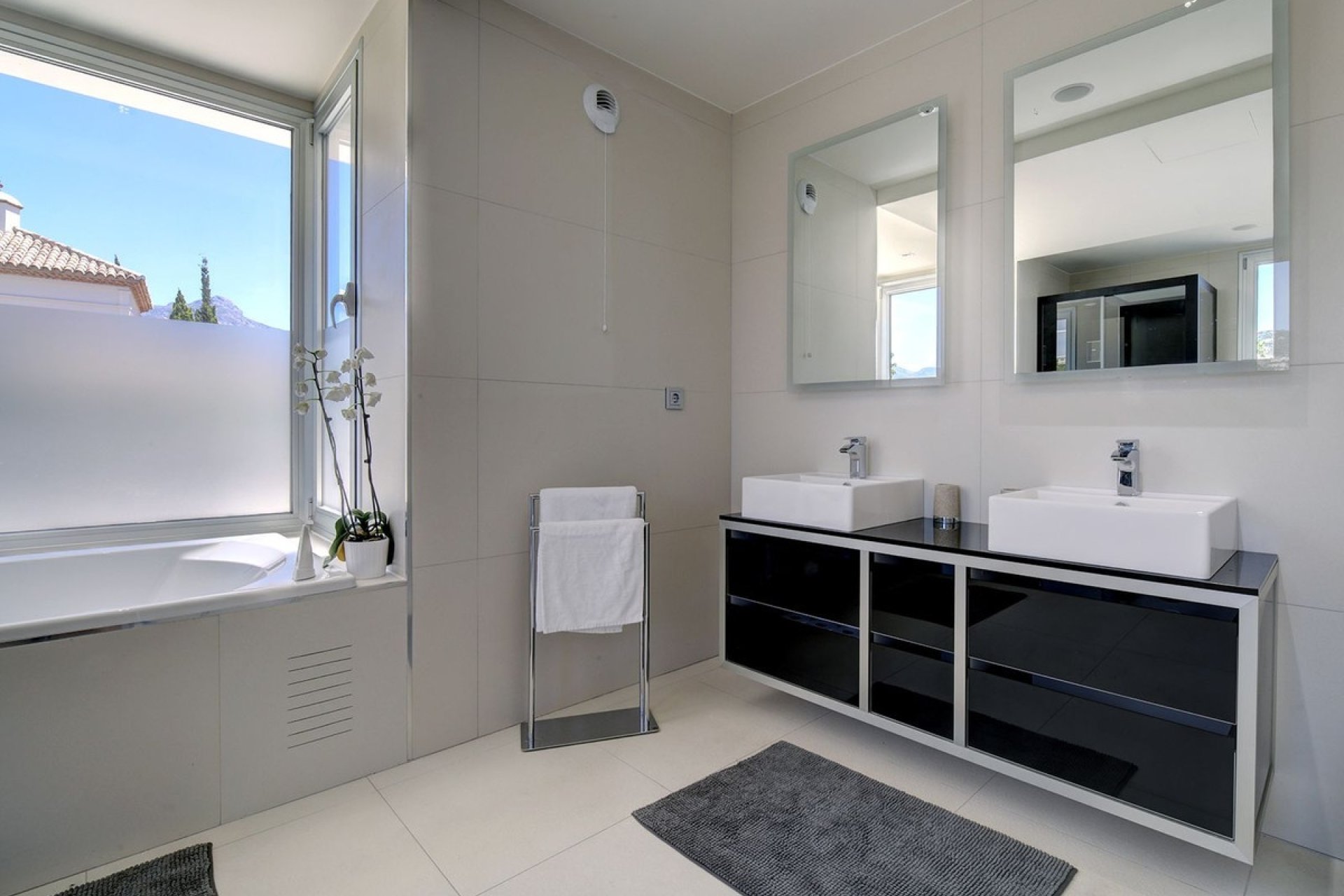 Rynek wtórny - Villa - Marbella - Nueva Andalucía