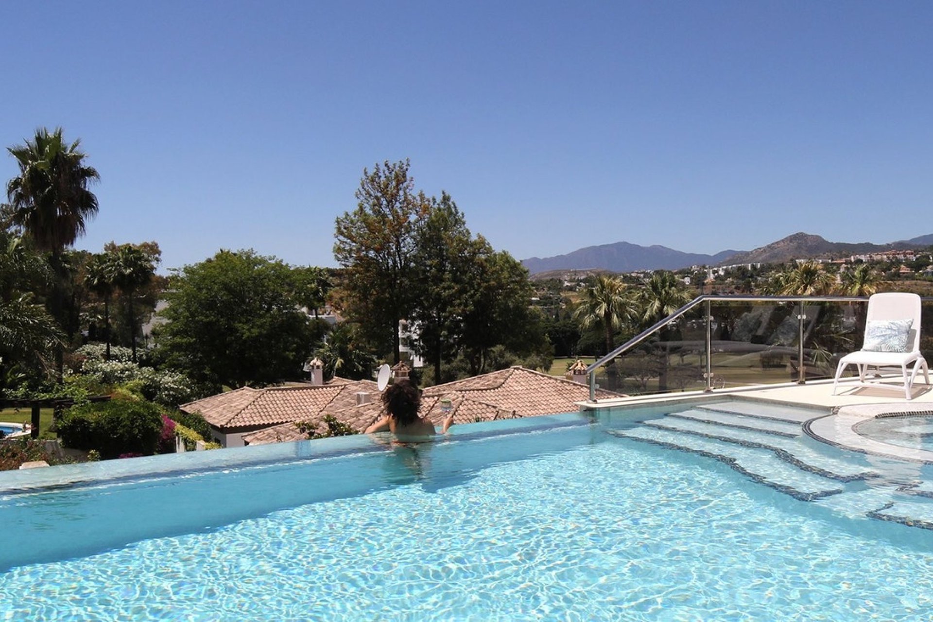Rynek wtórny - Villa - Marbella - Nueva Andalucía
