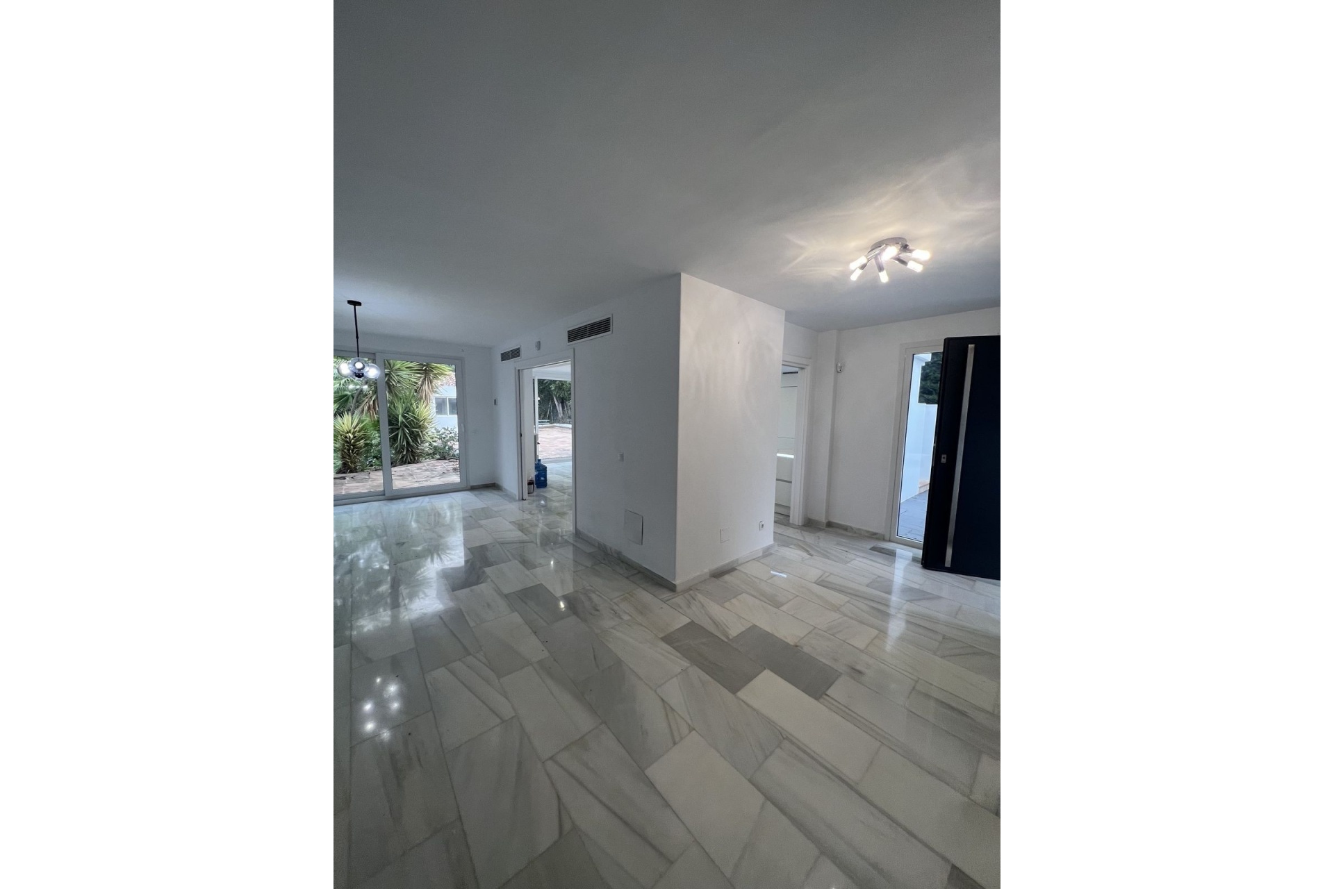Rynek wtórny - Villa - Marbella - Nueva Andalucía