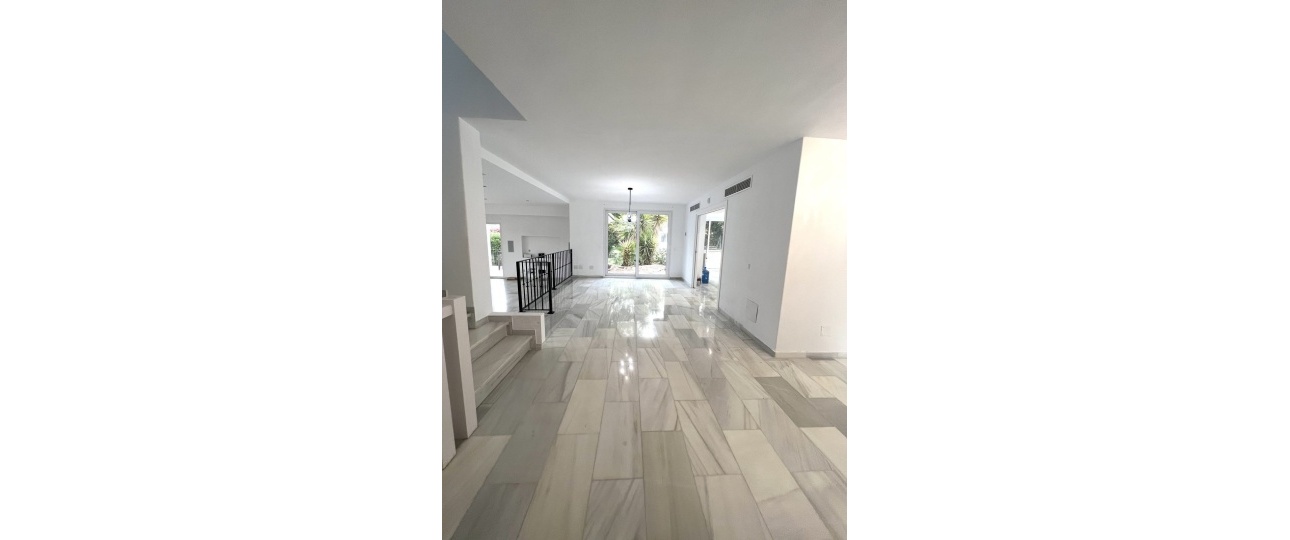 Rynek wtórny - Villa - Marbella - Nueva Andalucía