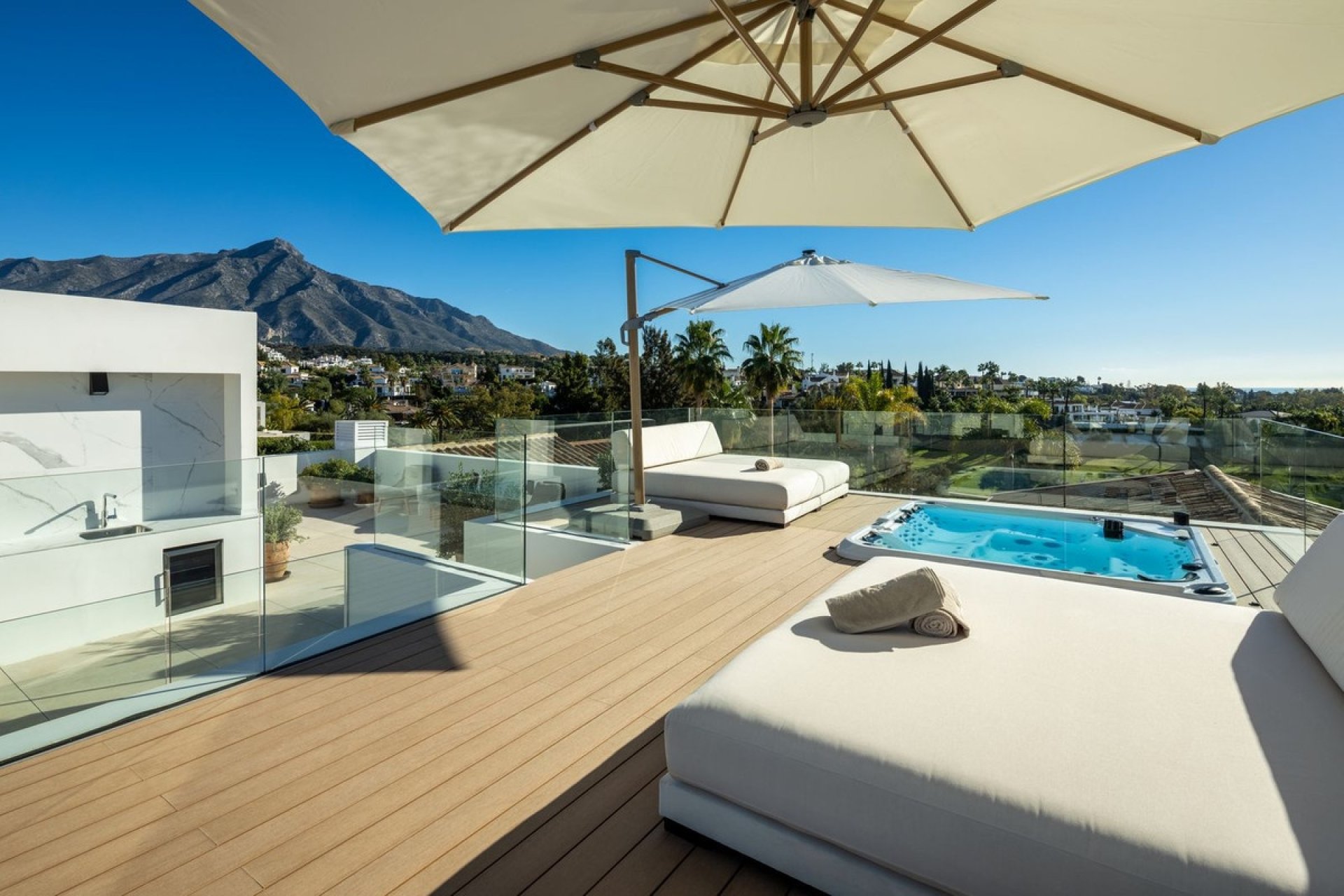 Rynek wtórny - Villa - Marbella - Nueva Andalucía