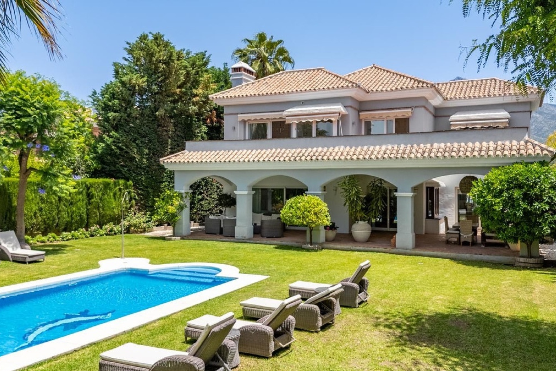 Rynek wtórny - Villa - Marbella - Nueva Andalucía