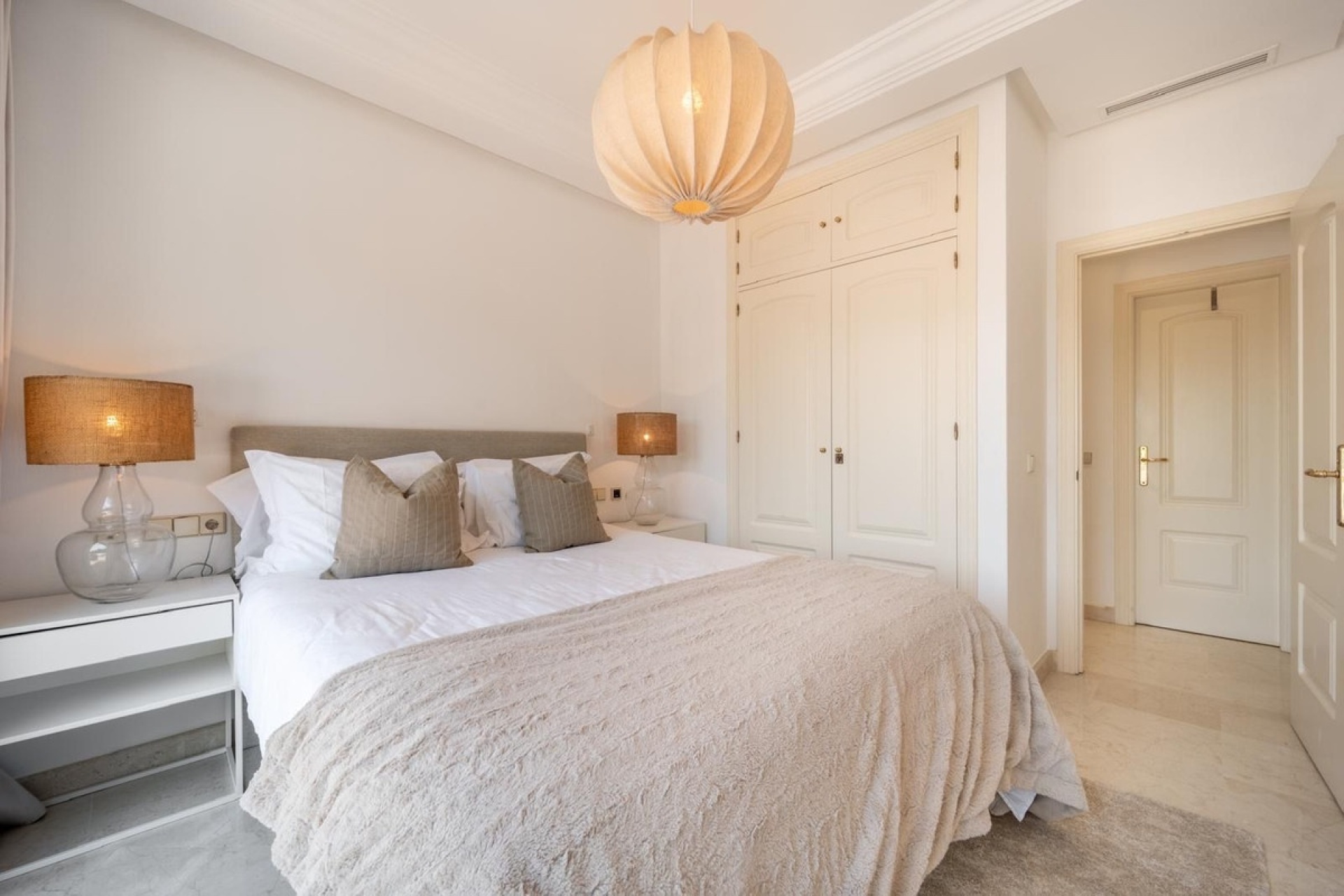Rynek wtórny - Villa - Marbella - Nueva Andalucía