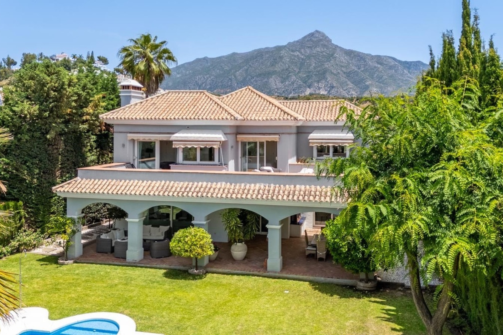 Rynek wtórny - Villa - Marbella - Nueva Andalucía