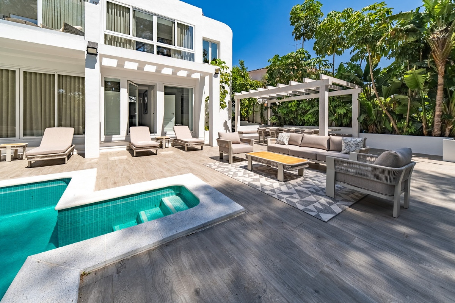 Rynek wtórny - Villa - Marbella - Nueva Andalucía