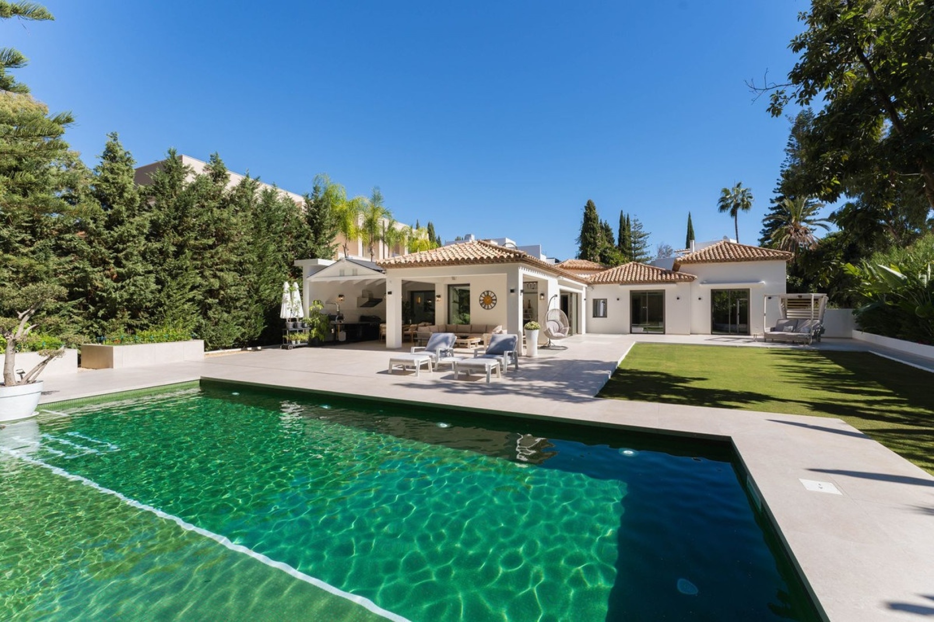 Rynek wtórny - Villa - Marbella - Nueva Andalucía