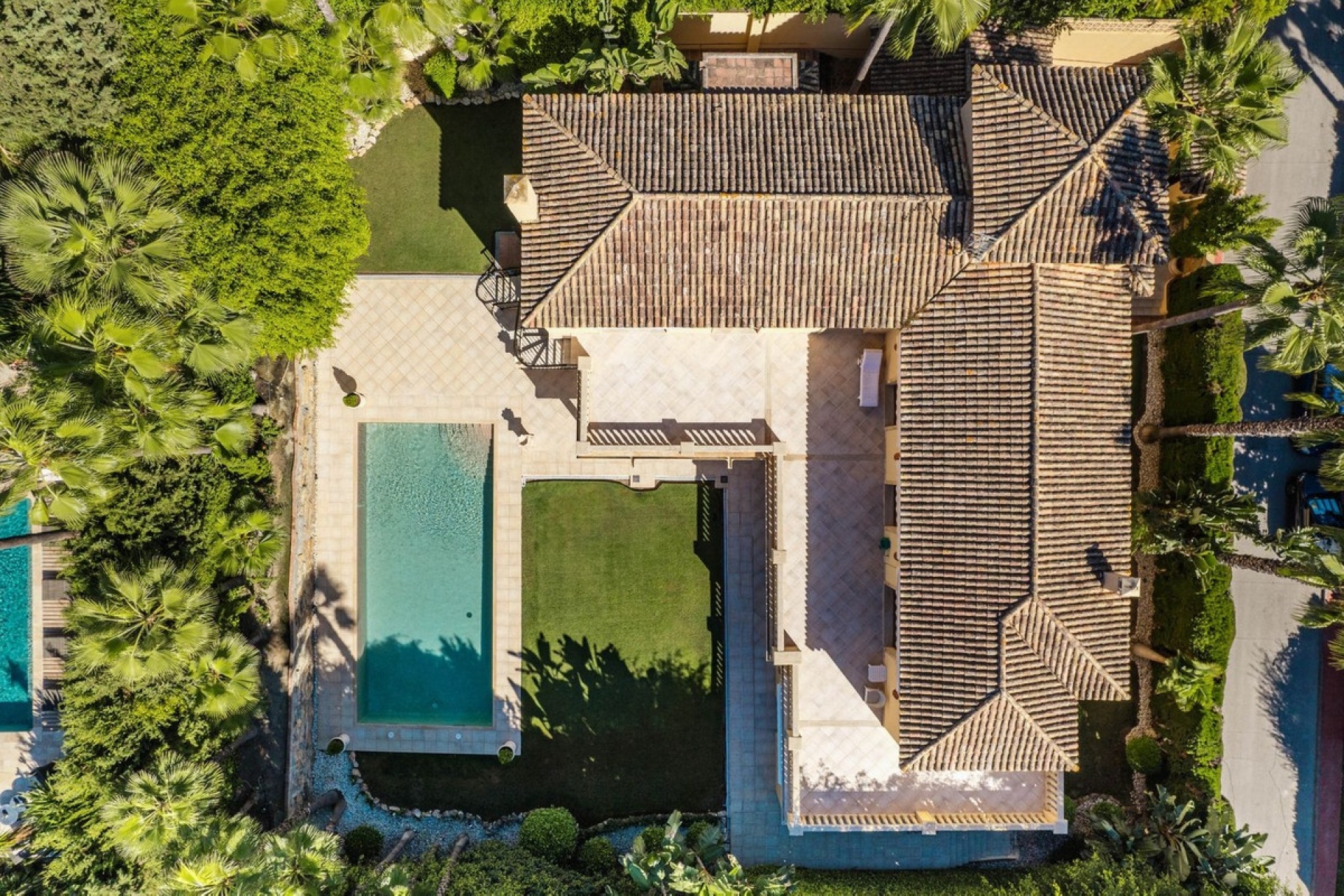 Rynek wtórny - Villa - Marbella - Nueva Andalucía