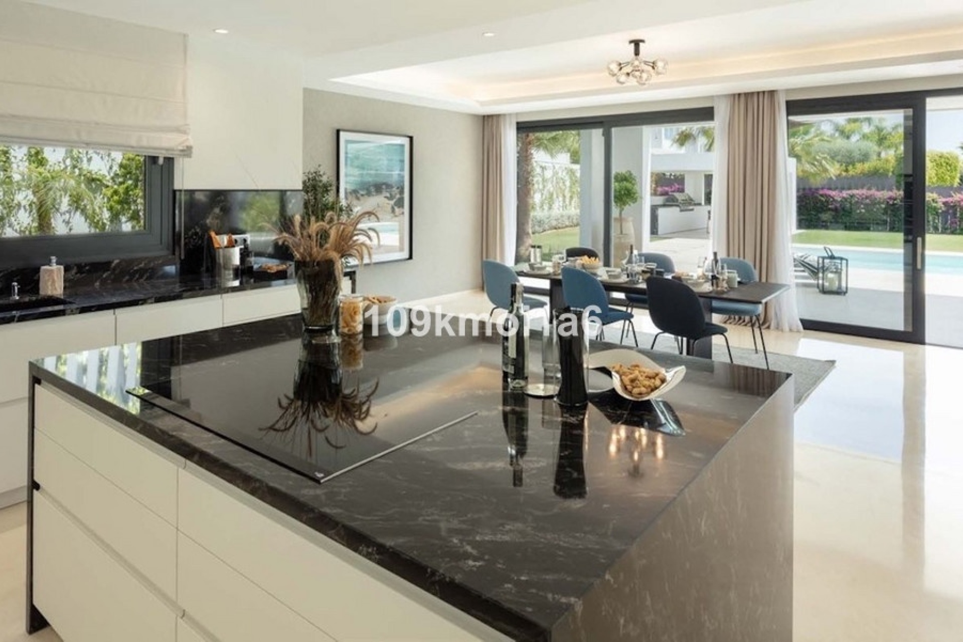 Rynek wtórny - Villa - Marbella - Nueva Andalucía