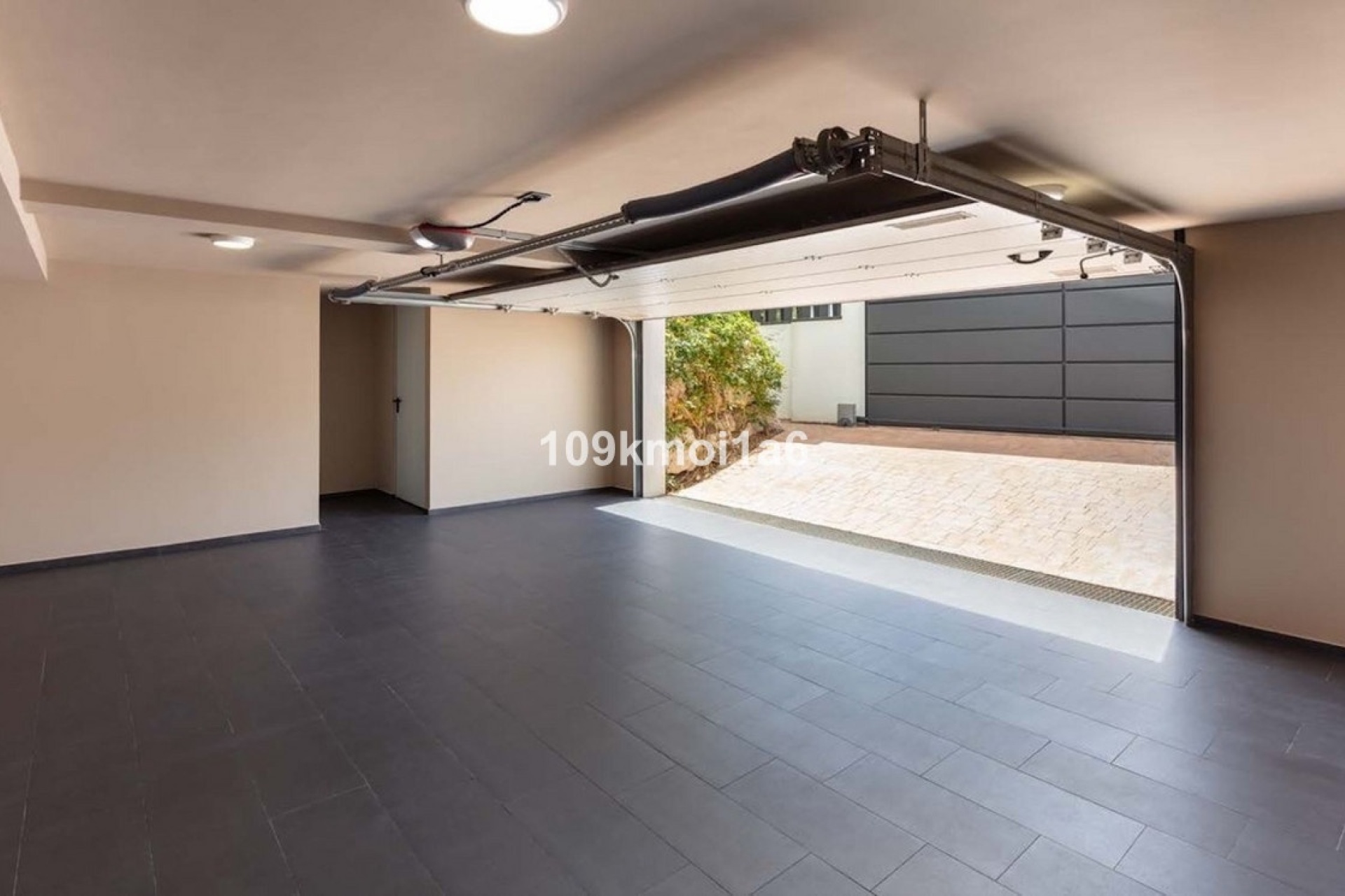 Rynek wtórny - Villa - Marbella - Nueva Andalucía
