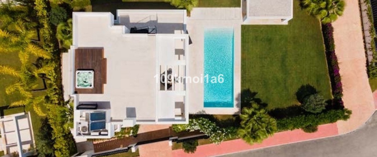 Rynek wtórny - Villa - Marbella - Nueva Andalucía