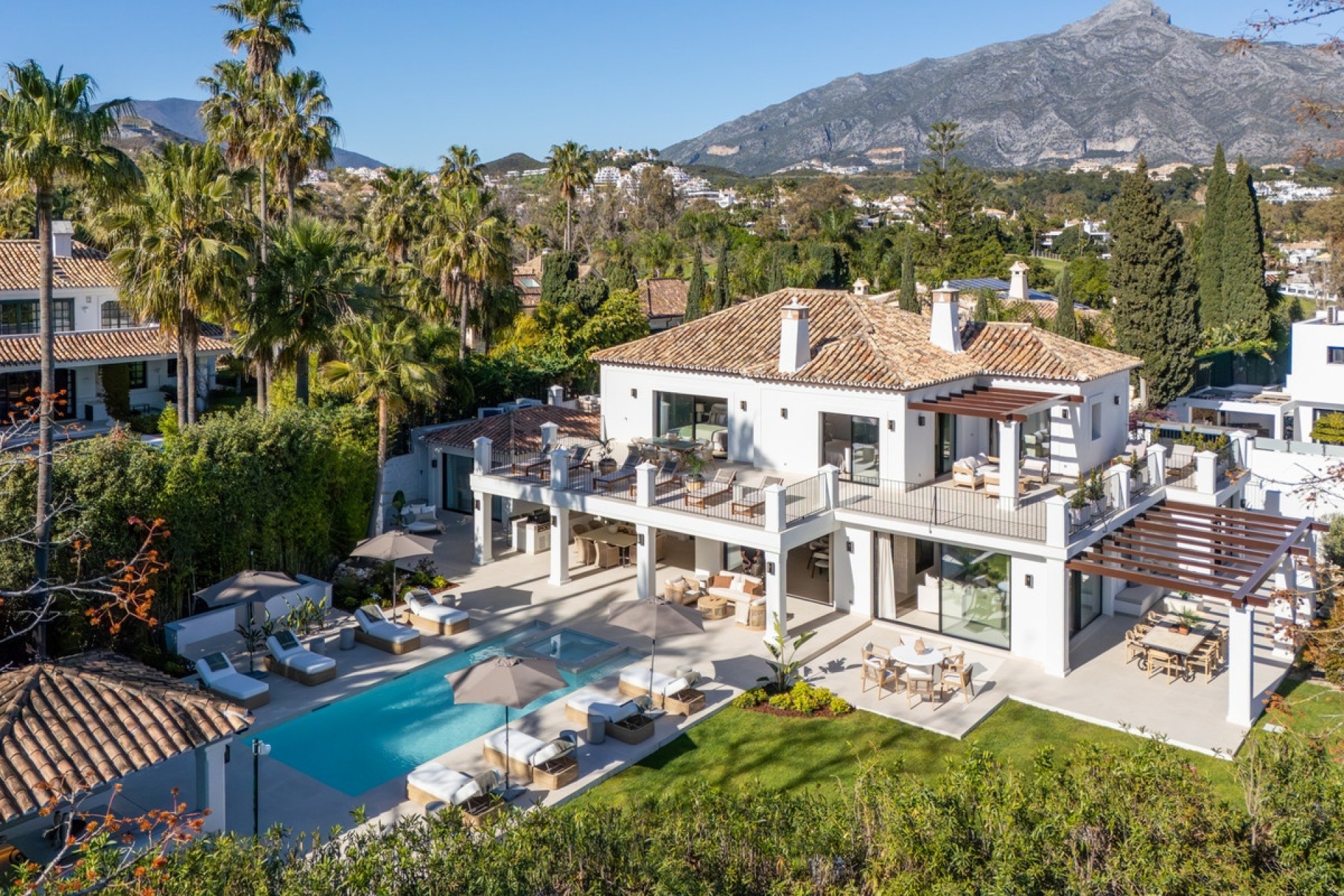 Rynek wtórny - Villa - Marbella - Nueva Andalucía