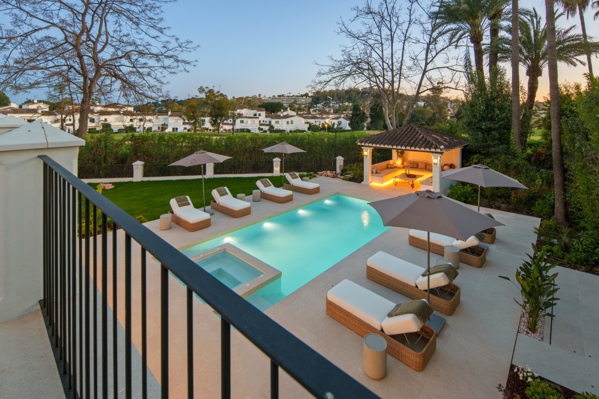 Rynek wtórny - Villa - Marbella - Nueva Andalucía
