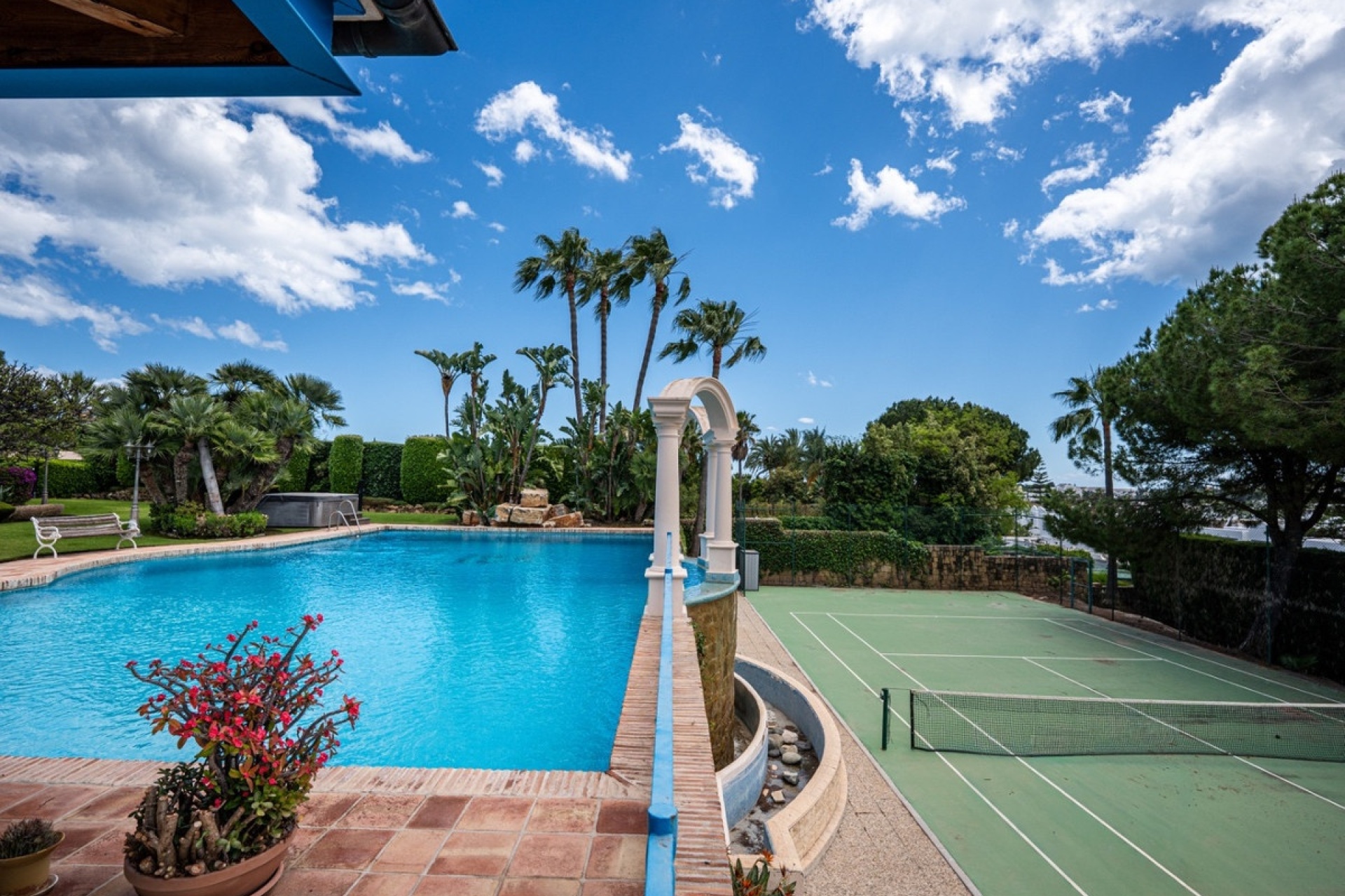 Rynek wtórny - Villa - Marbella - Nueva Andalucía