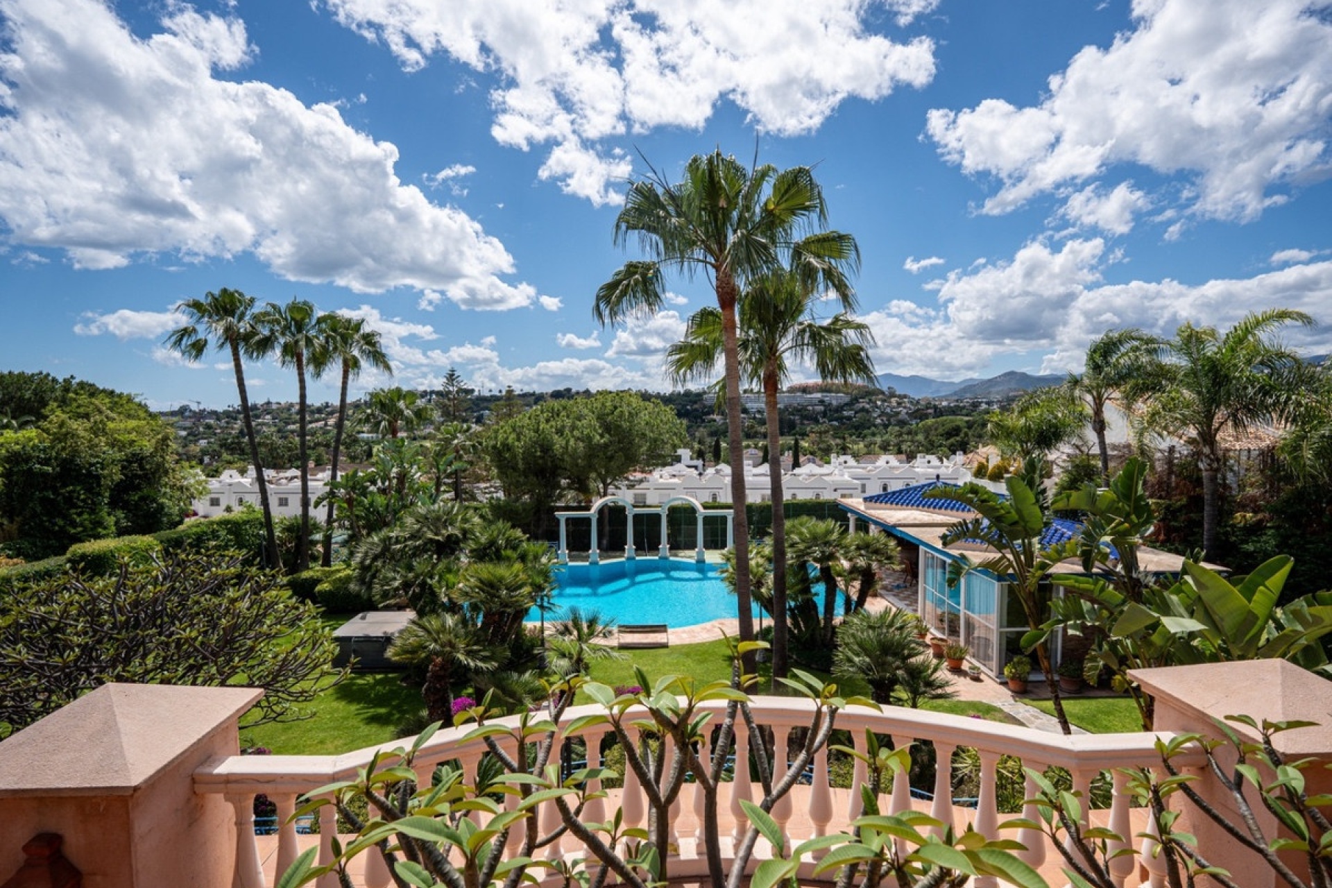 Rynek wtórny - Villa - Marbella - Nueva Andalucía