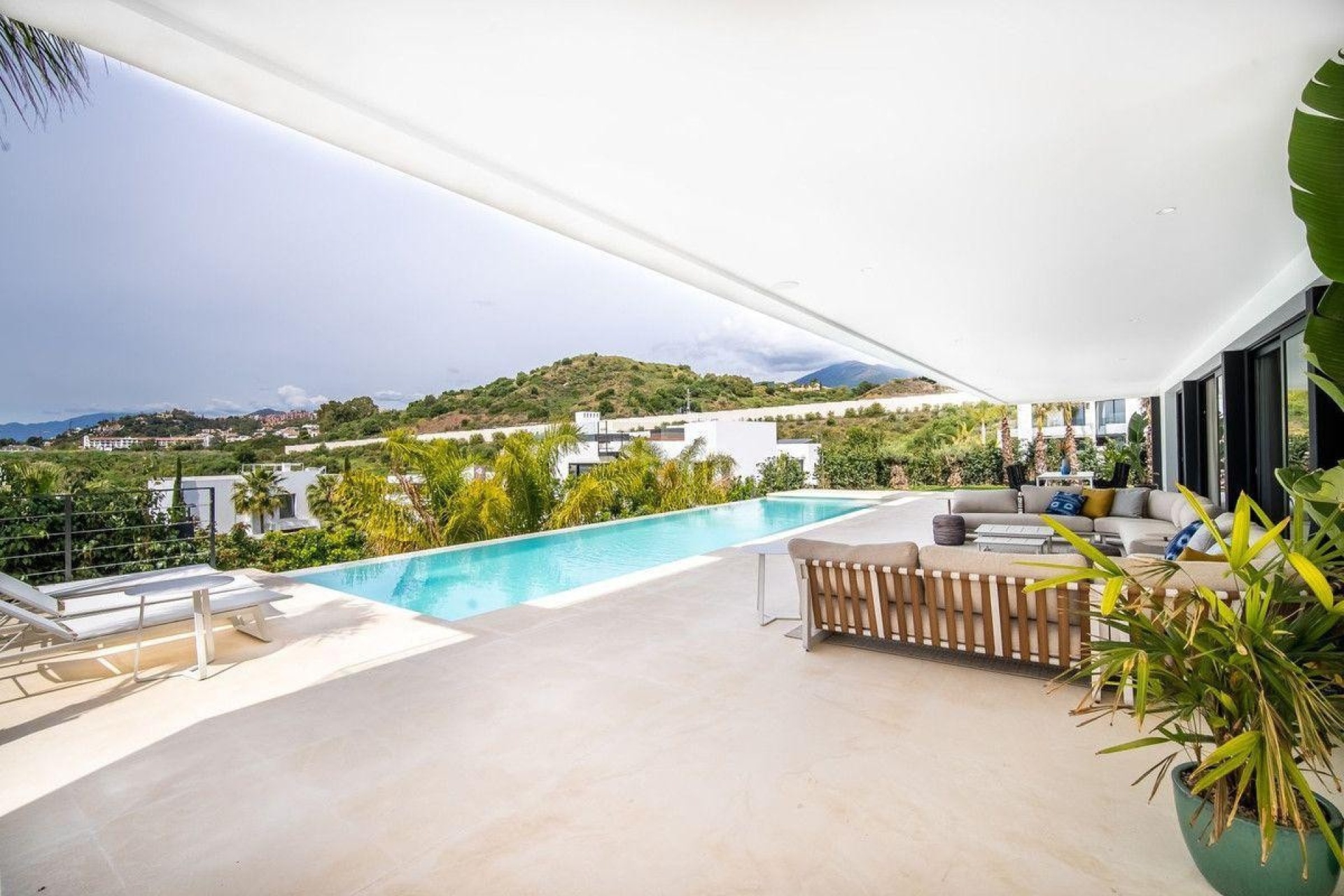 Rynek wtórny - Villa - Marbella - Nueva Andalucía