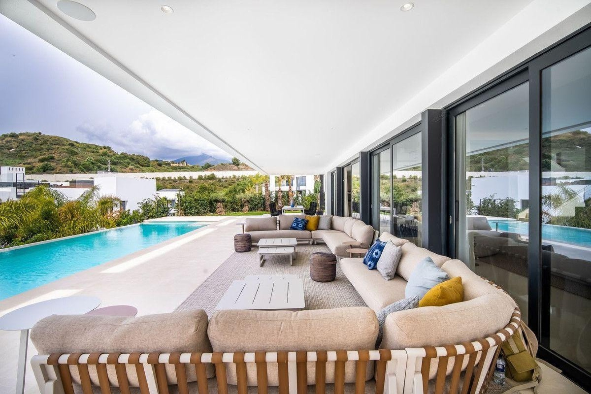 Rynek wtórny - Villa - Marbella - Nueva Andalucía