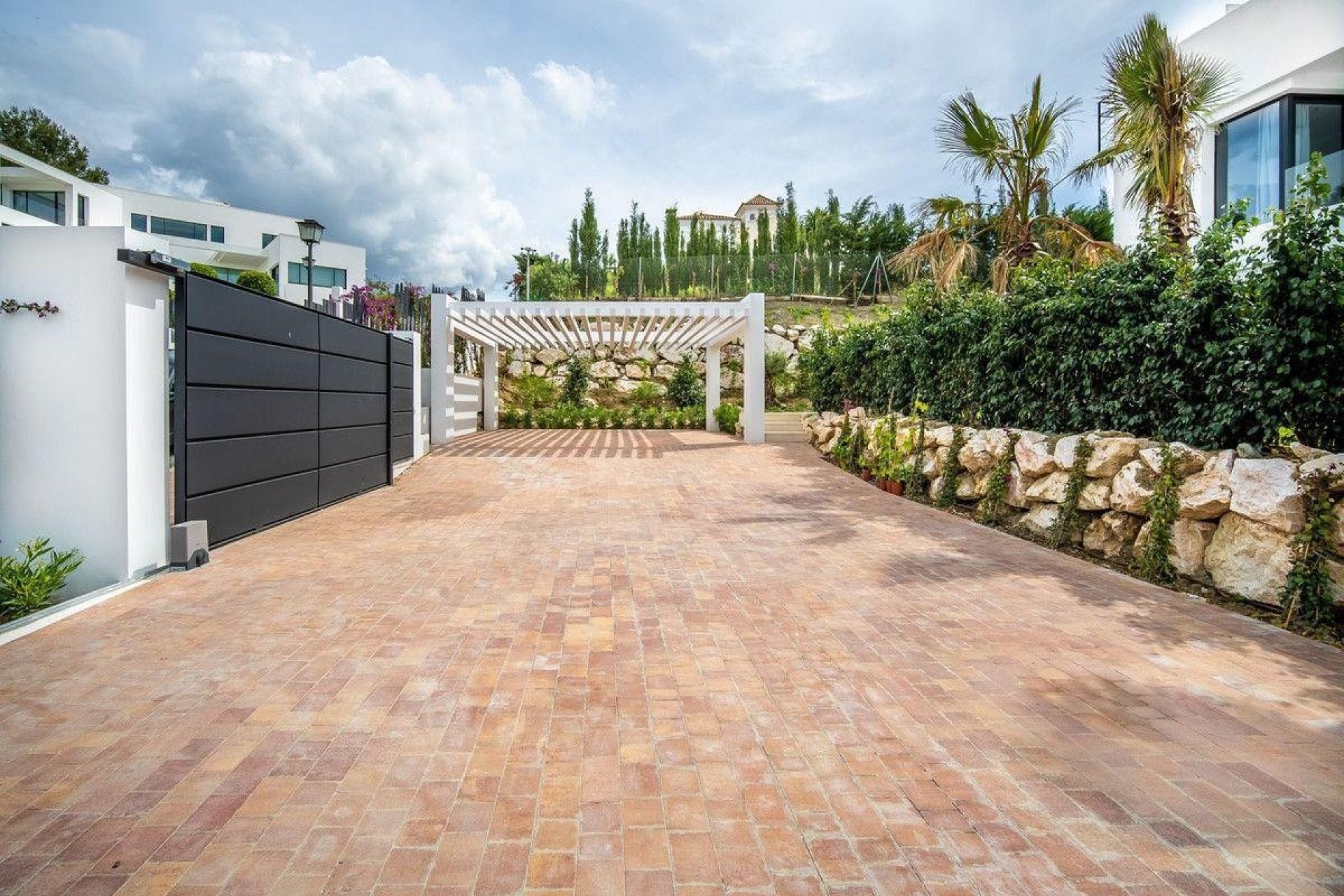 Rynek wtórny - Villa - Marbella - Nueva Andalucía