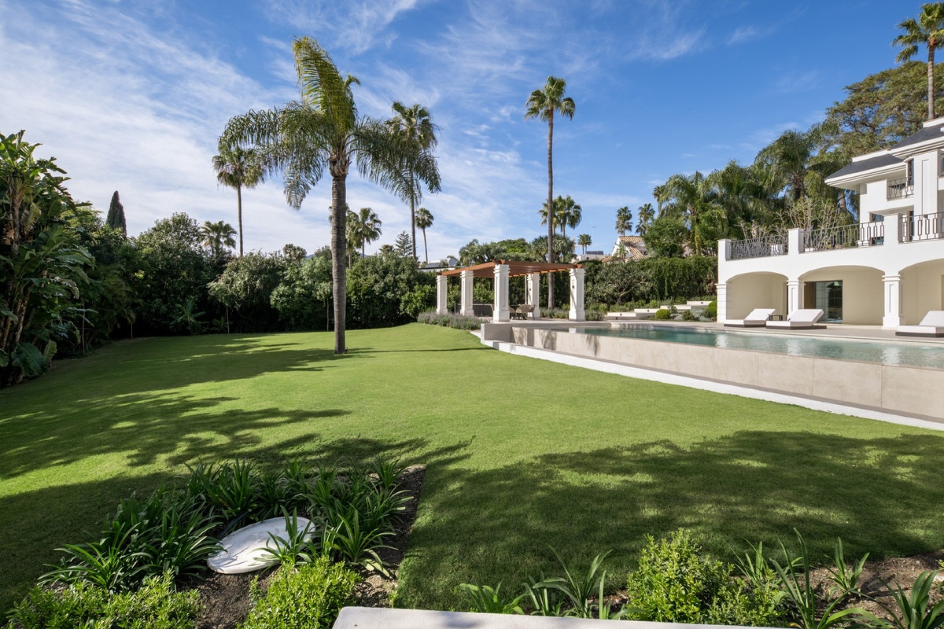 Rynek wtórny - Villa - Marbella - Nueva Andalucía