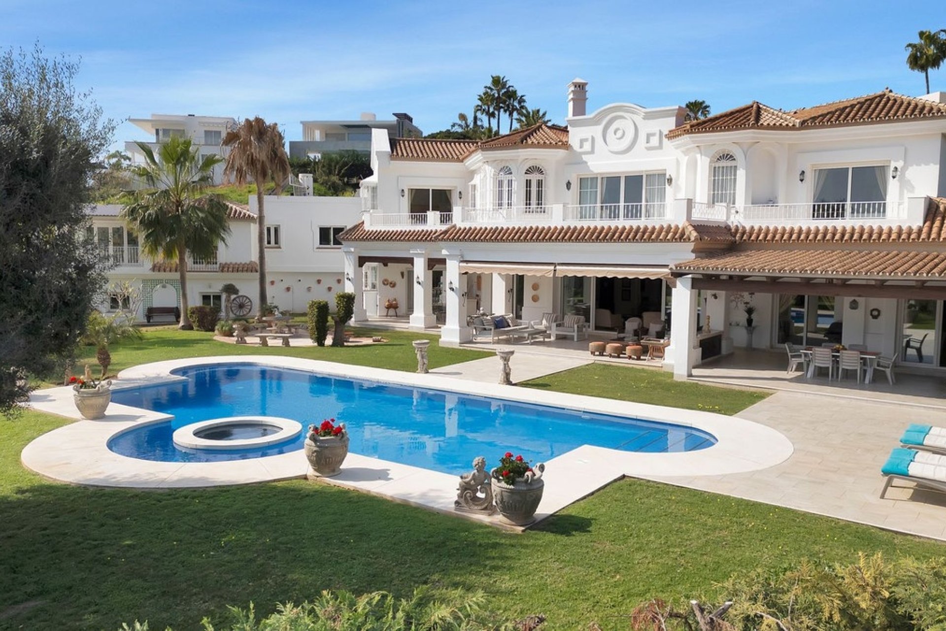 Rynek wtórny - Villa - Marbella - Nueva Andalucía
