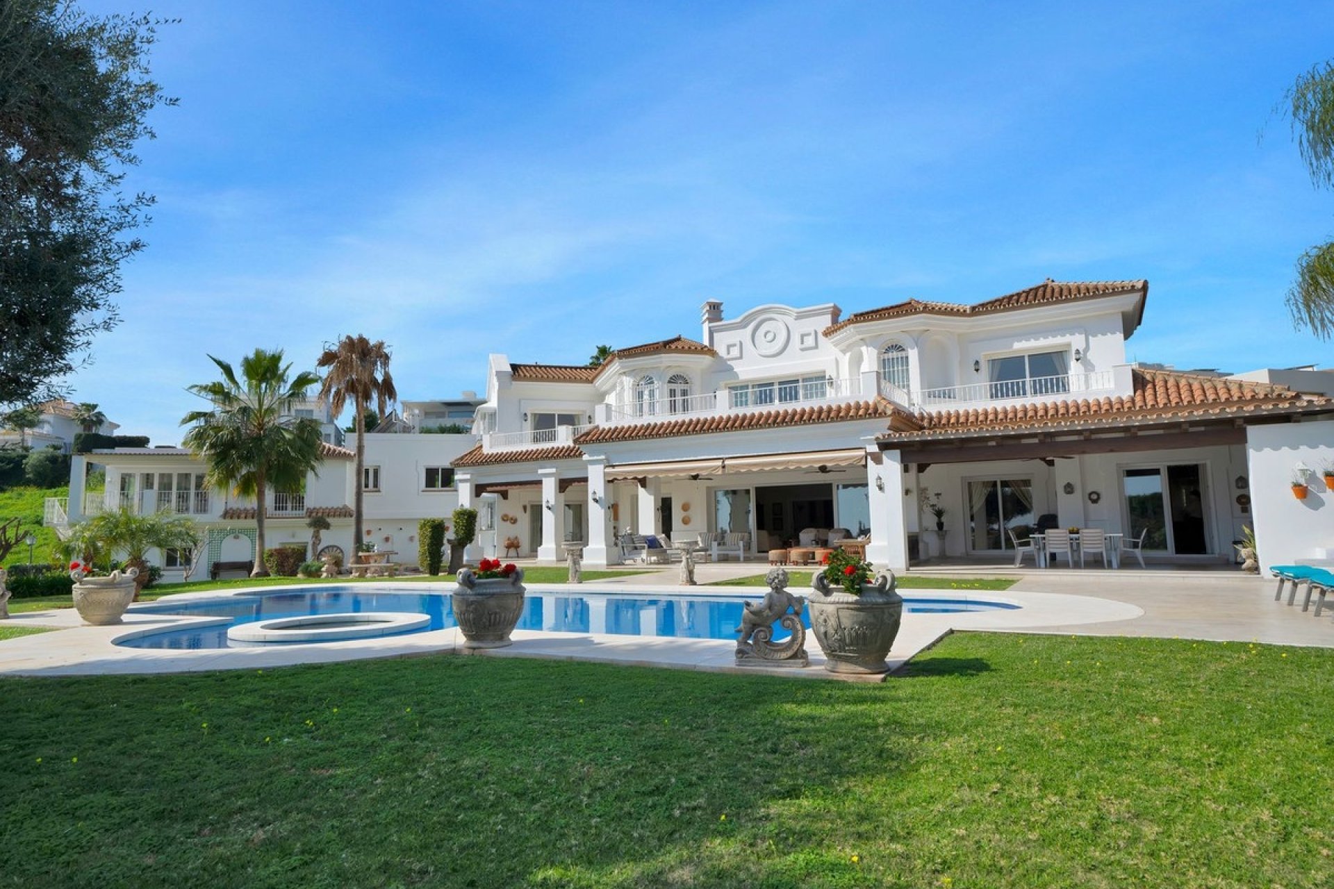 Rynek wtórny - Villa - Marbella - Nueva Andalucía